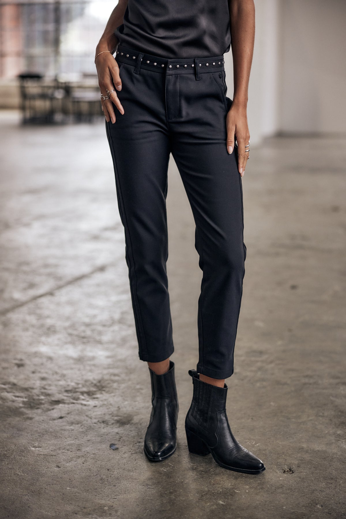   
            

City slim broek 7/8 Dames Claudia Polyneo black | Freeman T. Porter
          