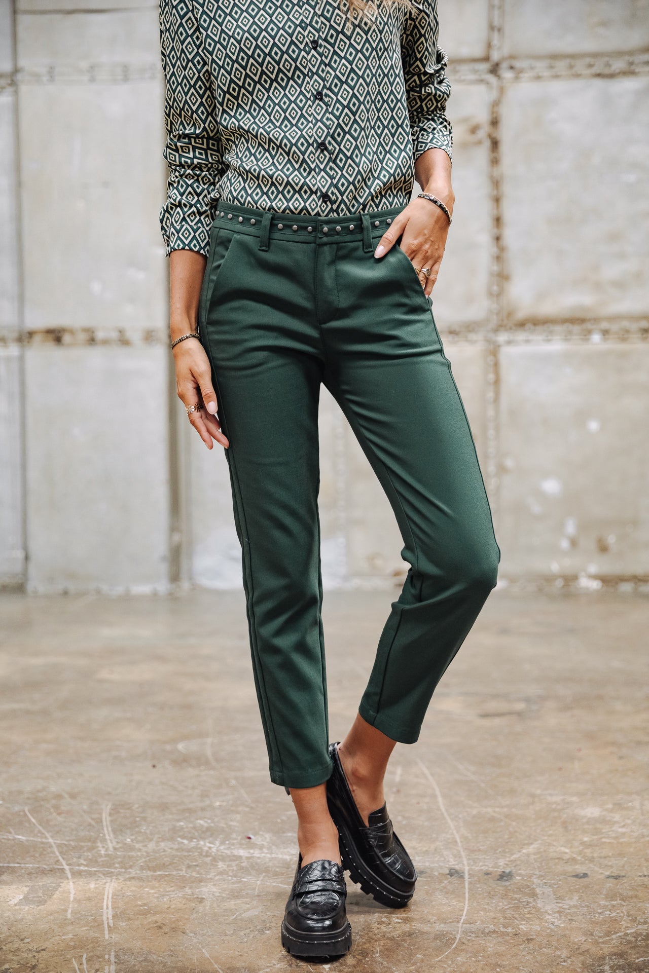 

Pantalon city slim Femme Claudia Polyneo green gables | Freeman T. Porter