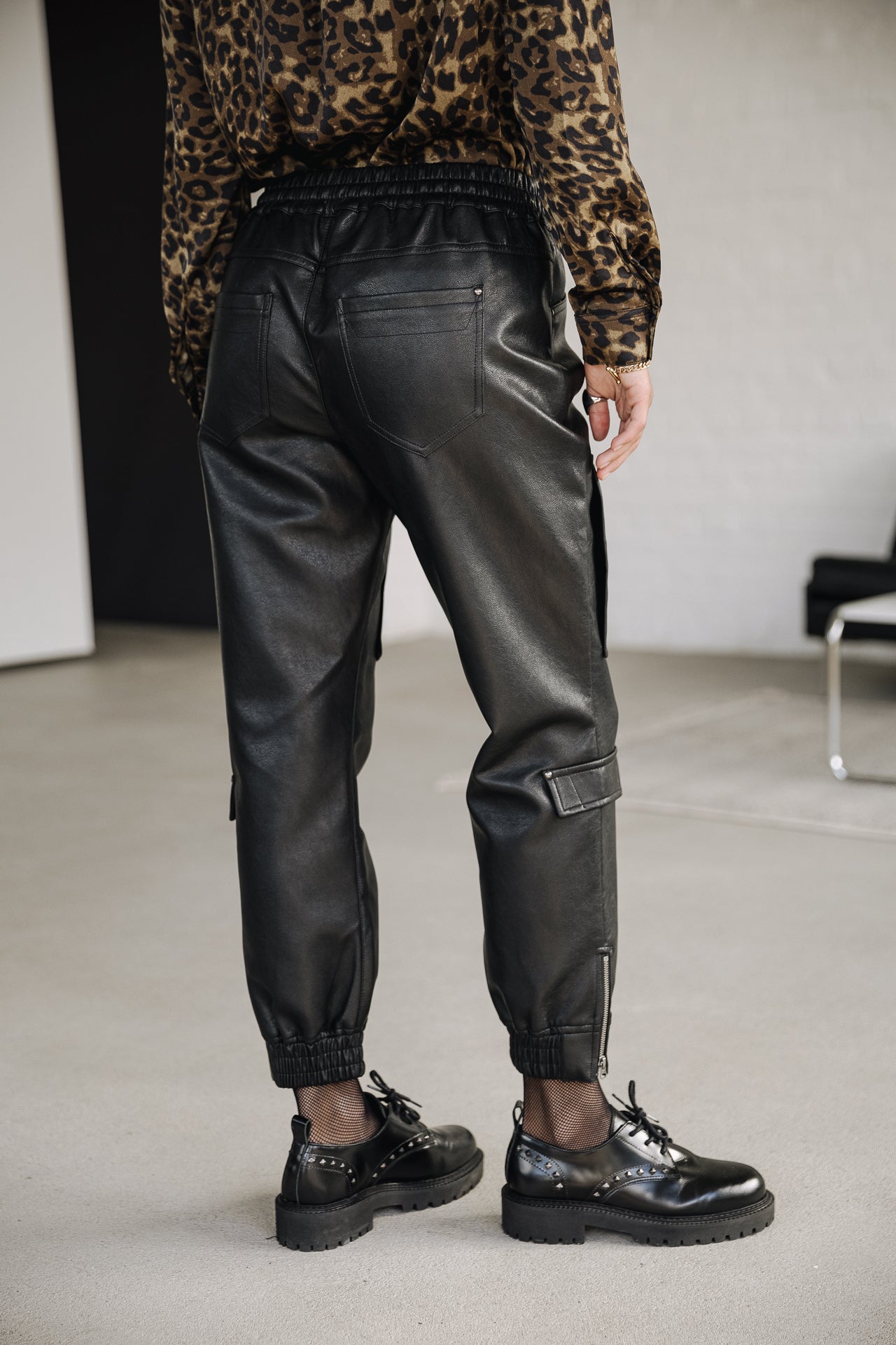 

Cargo-Hose Damen Celine Biker black | Freeman T. Porter