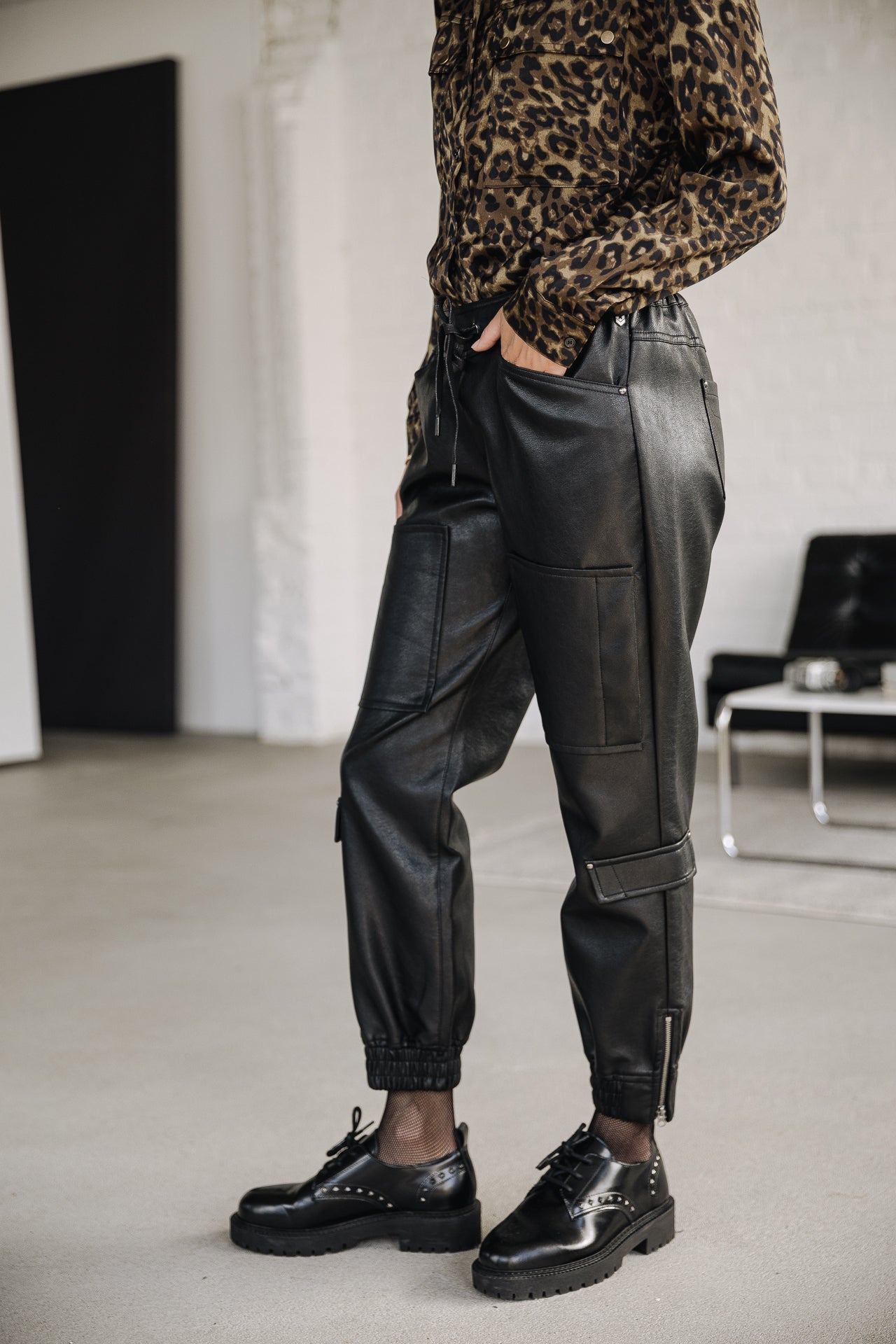   
            

Cargo-Hose Damen Celine Biker black | Freeman T. Porter
          