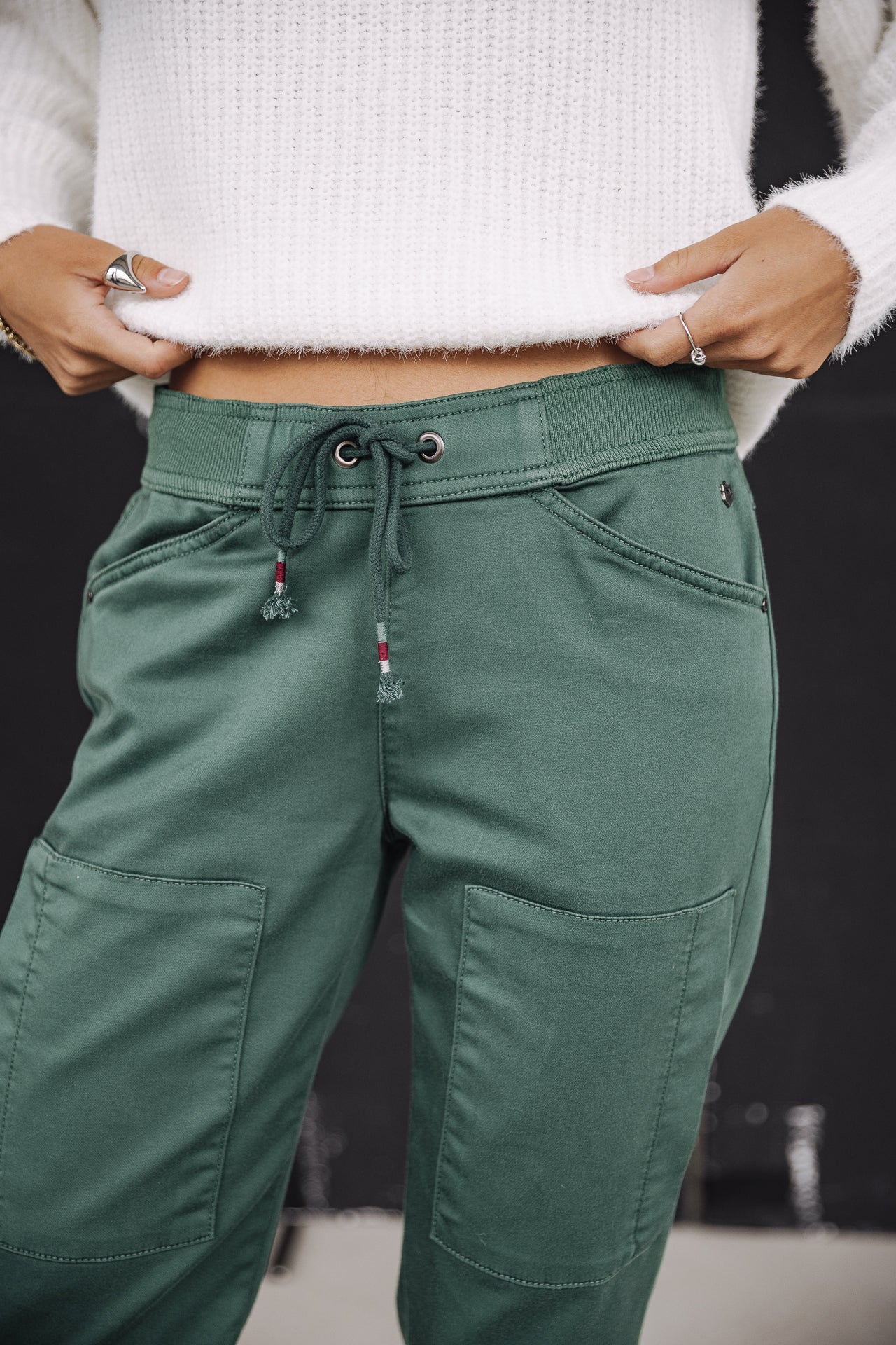 
              

Pantalon cargo slim Femme Celine Dobby evergreen | Freeman T. Porter
            