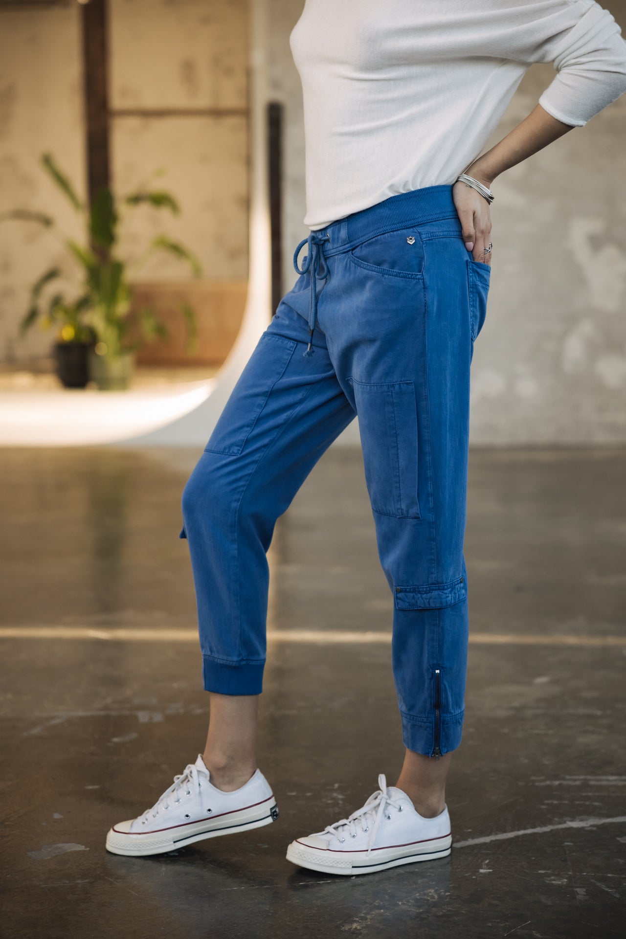   
            

Cargo-Hose Frau Celine Jazz surf the web | Freeman T. Porter
          