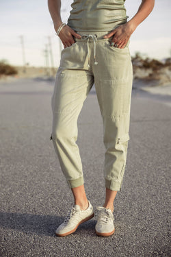 

Pantalon cargo Femme Celine Jazz desert sage | Freeman T. Porter