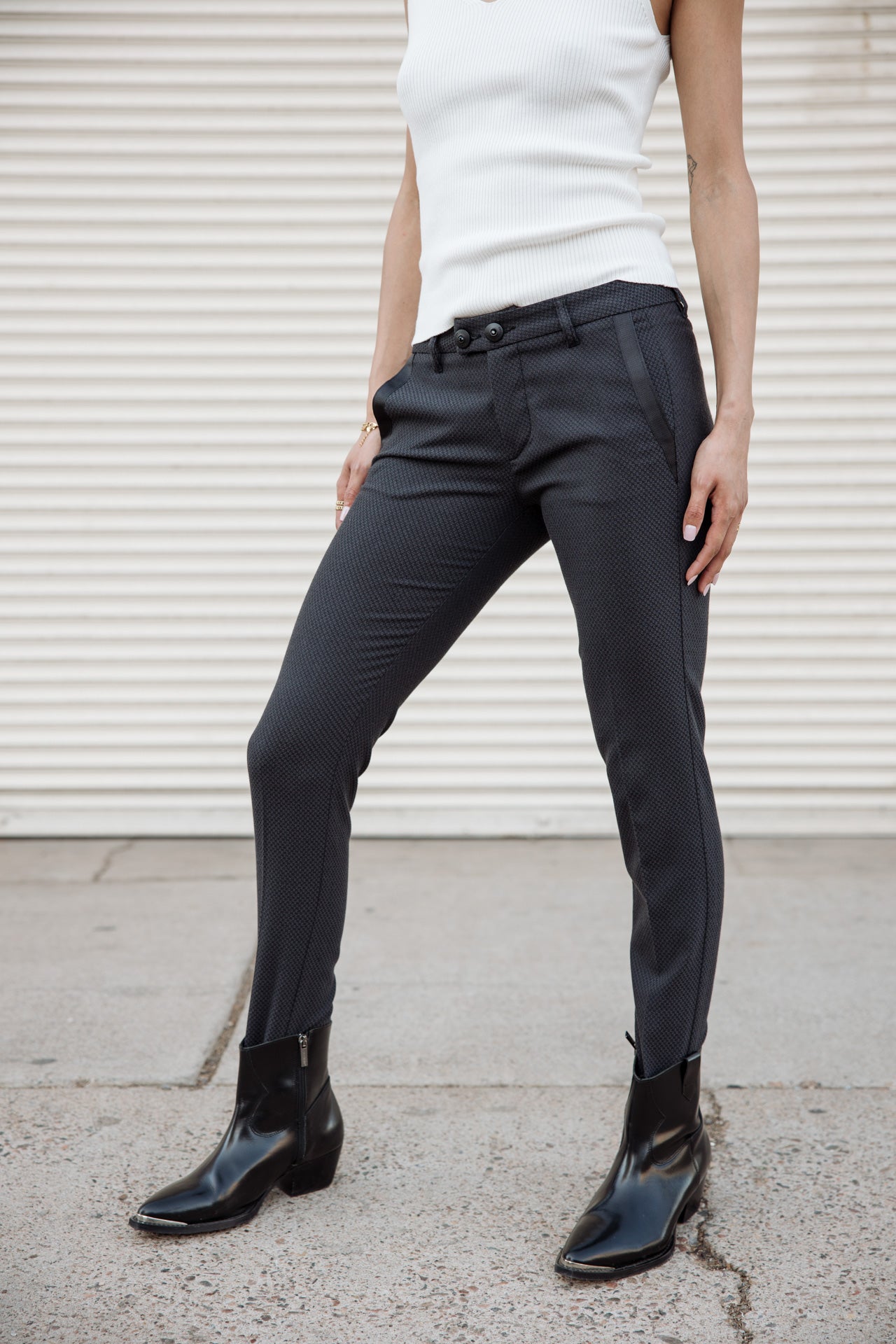 

Super-slim pants Woman Tessa Colish ebony | Freeman T. Porter