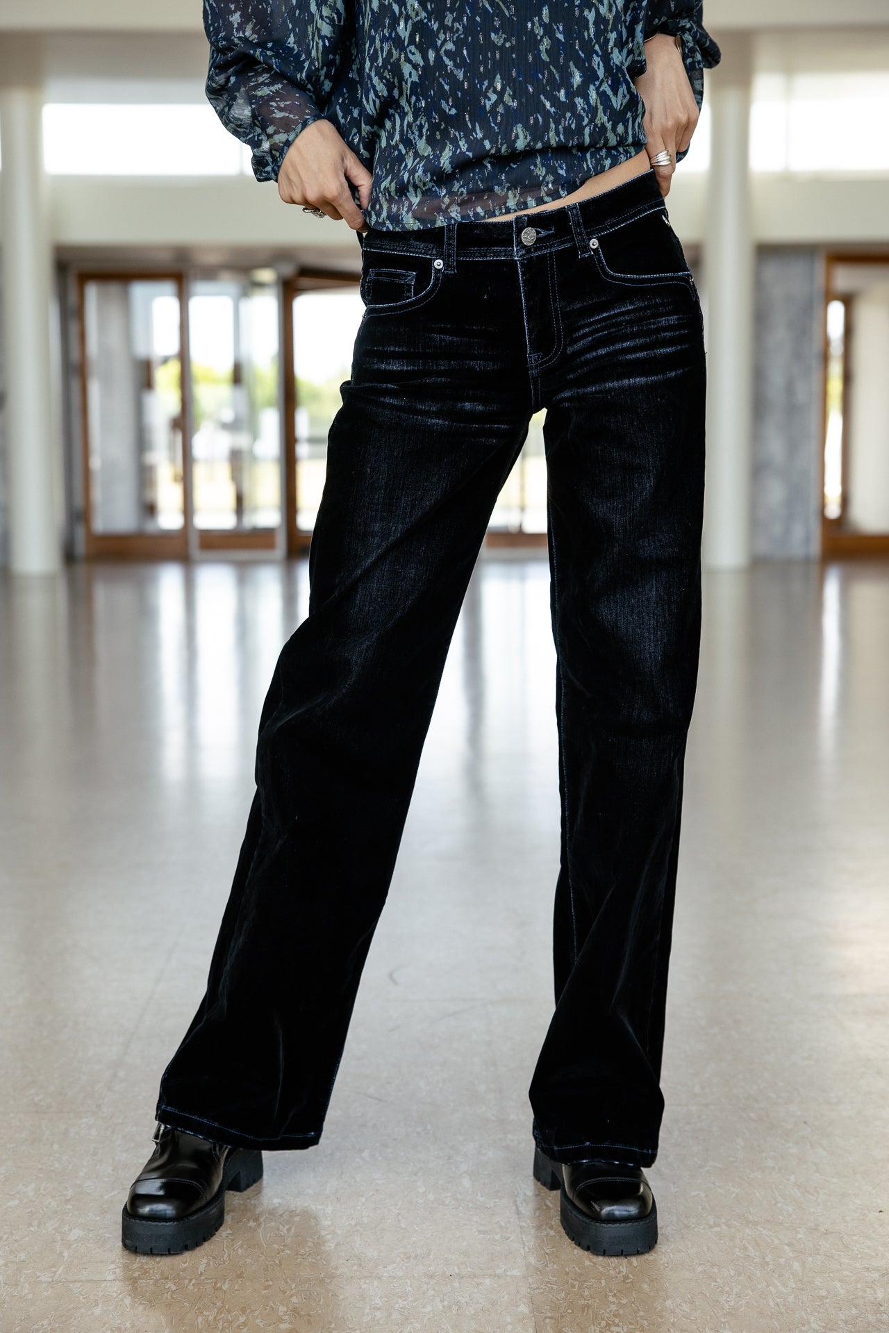 

Low Waist Wide Leg Jeans Damen Agatha echo | Freeman T. Porter