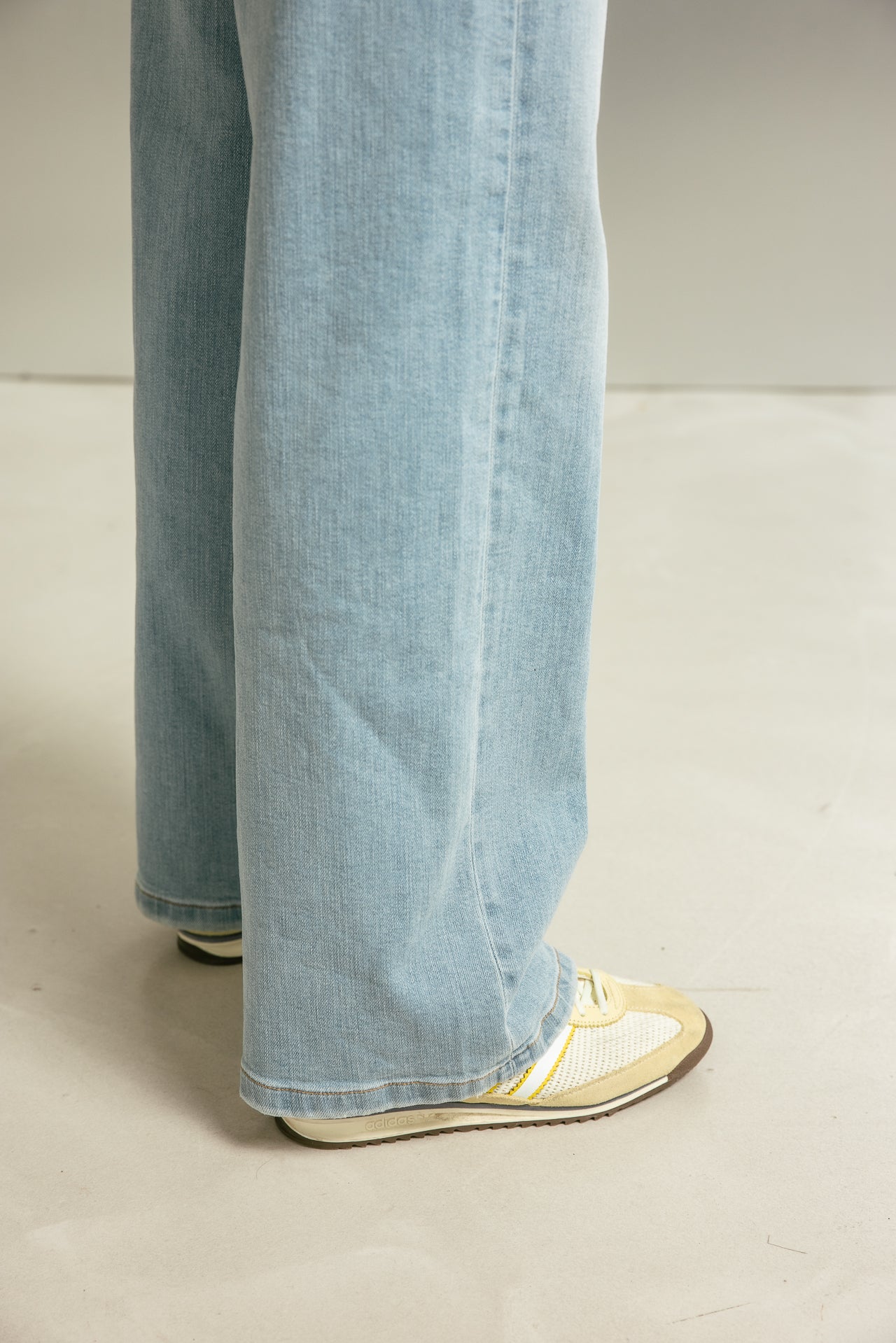 

Jeans large taille basse Femme Agatha samba light | Freeman T. Porter