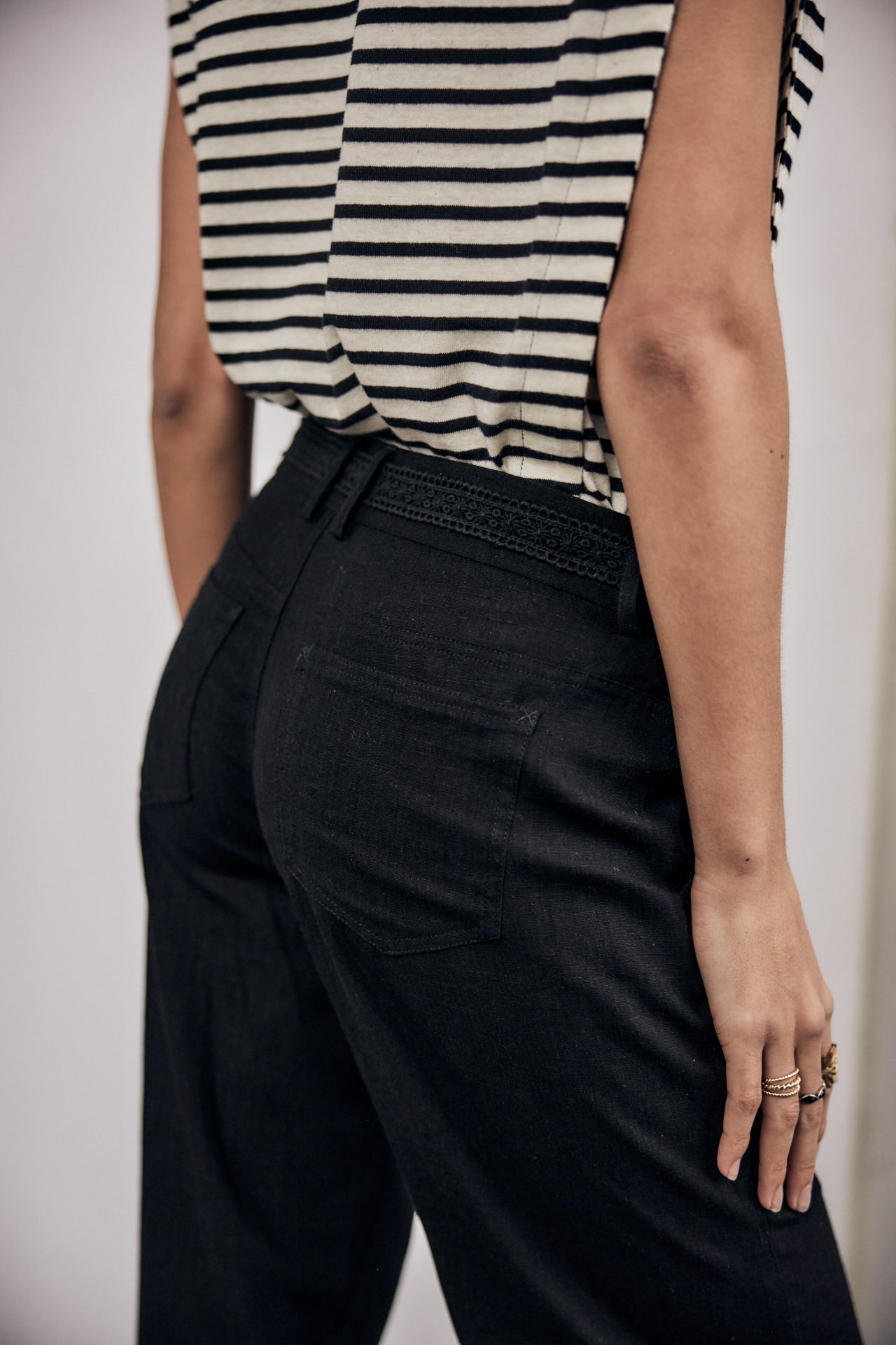 

Pantalon large en lin Femme Agatha Plain Linen black | Freeman T. Porter