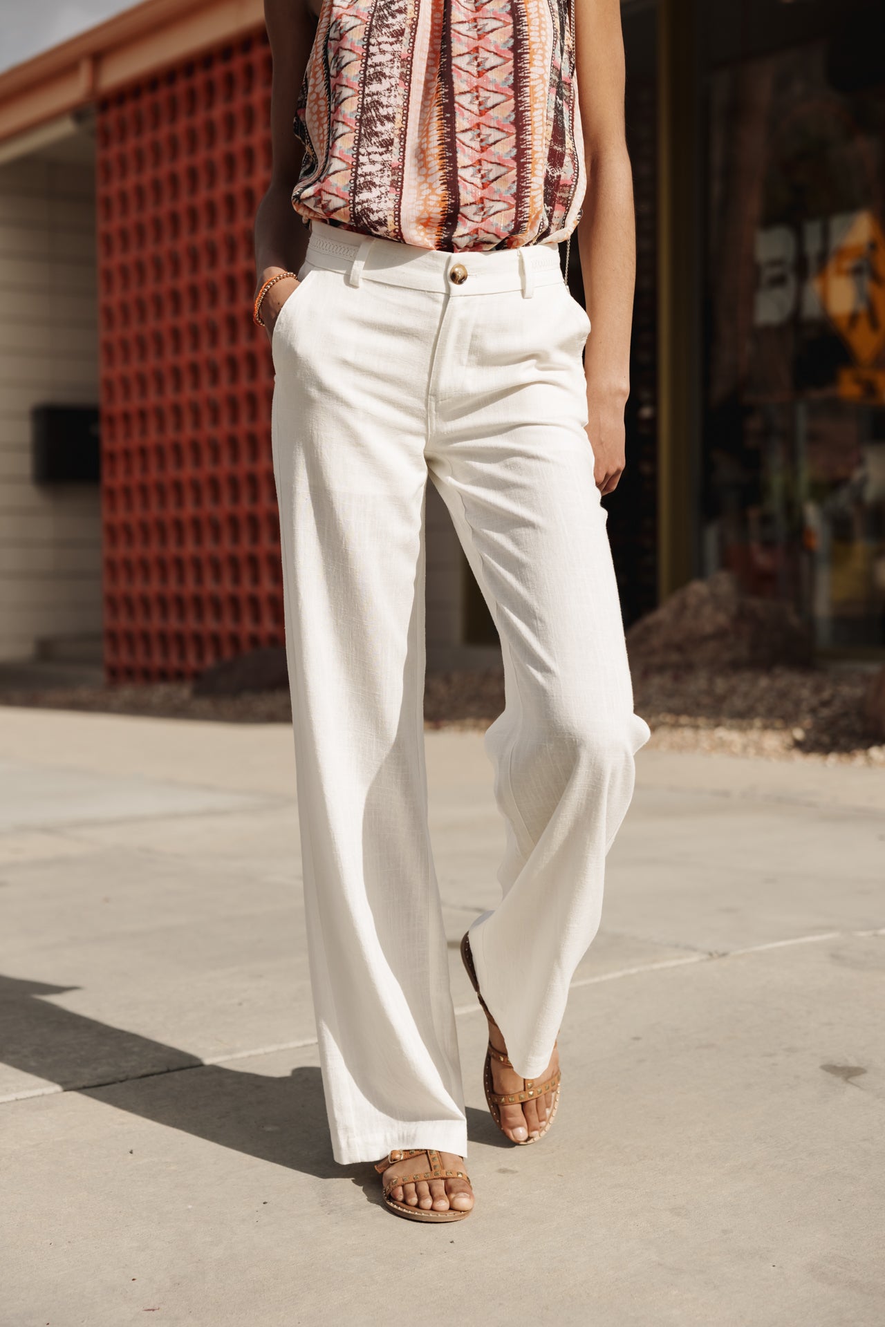   
            

Pantalon large en lin Femme Agatha bright white | Freeman T. Porter
          