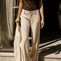 

Pantalon large taille basse en lin Femme Agatha Plain Linen macadamia | Freeman T. Porter