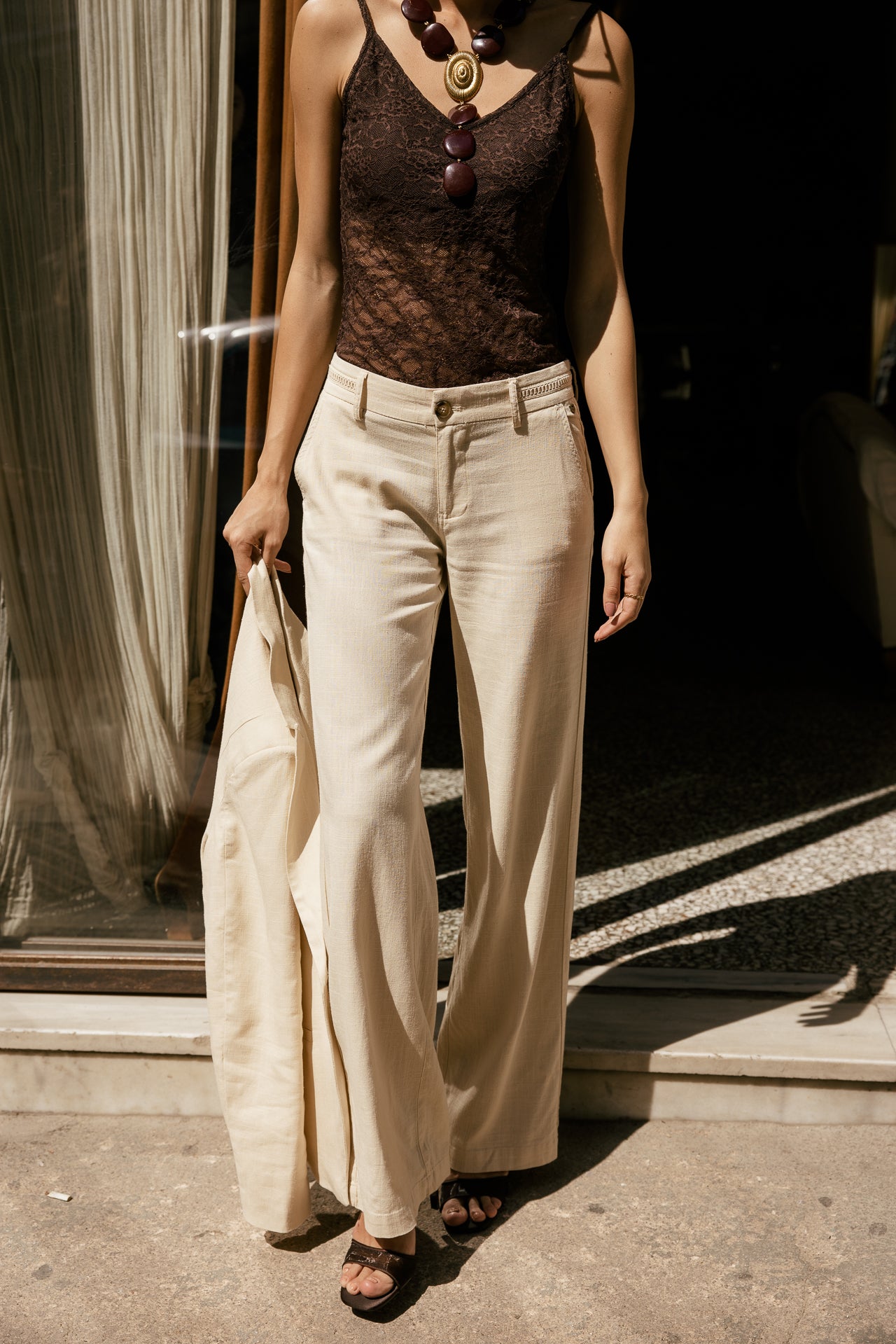   
            

Pantalon large taille basse en lin Femme Agatha Plain Linen macadamia | Freeman T. Porter
          