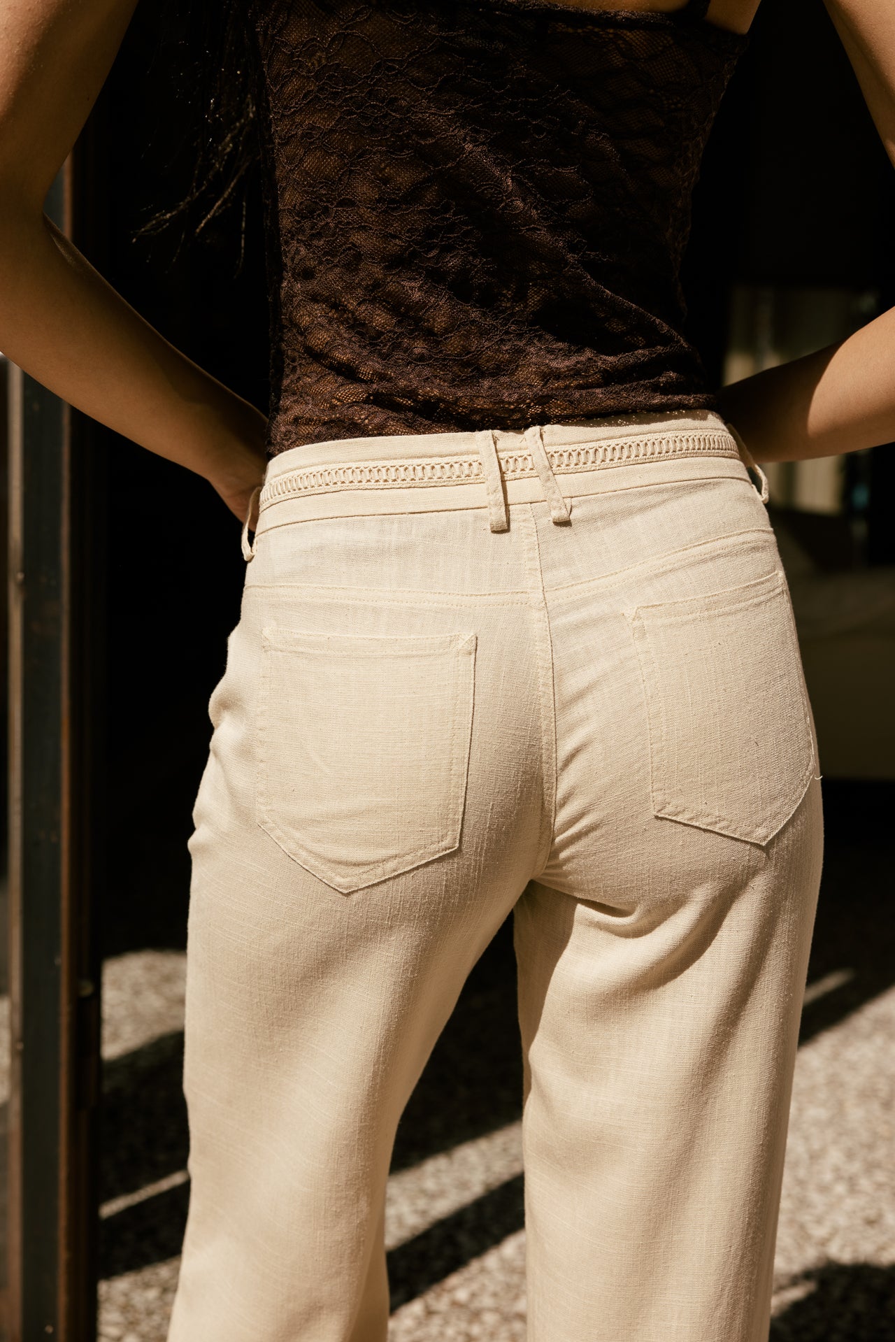

Pantalon large taille basse en lin Femme Agatha Plain Linen macadamia | Freeman T. Porter