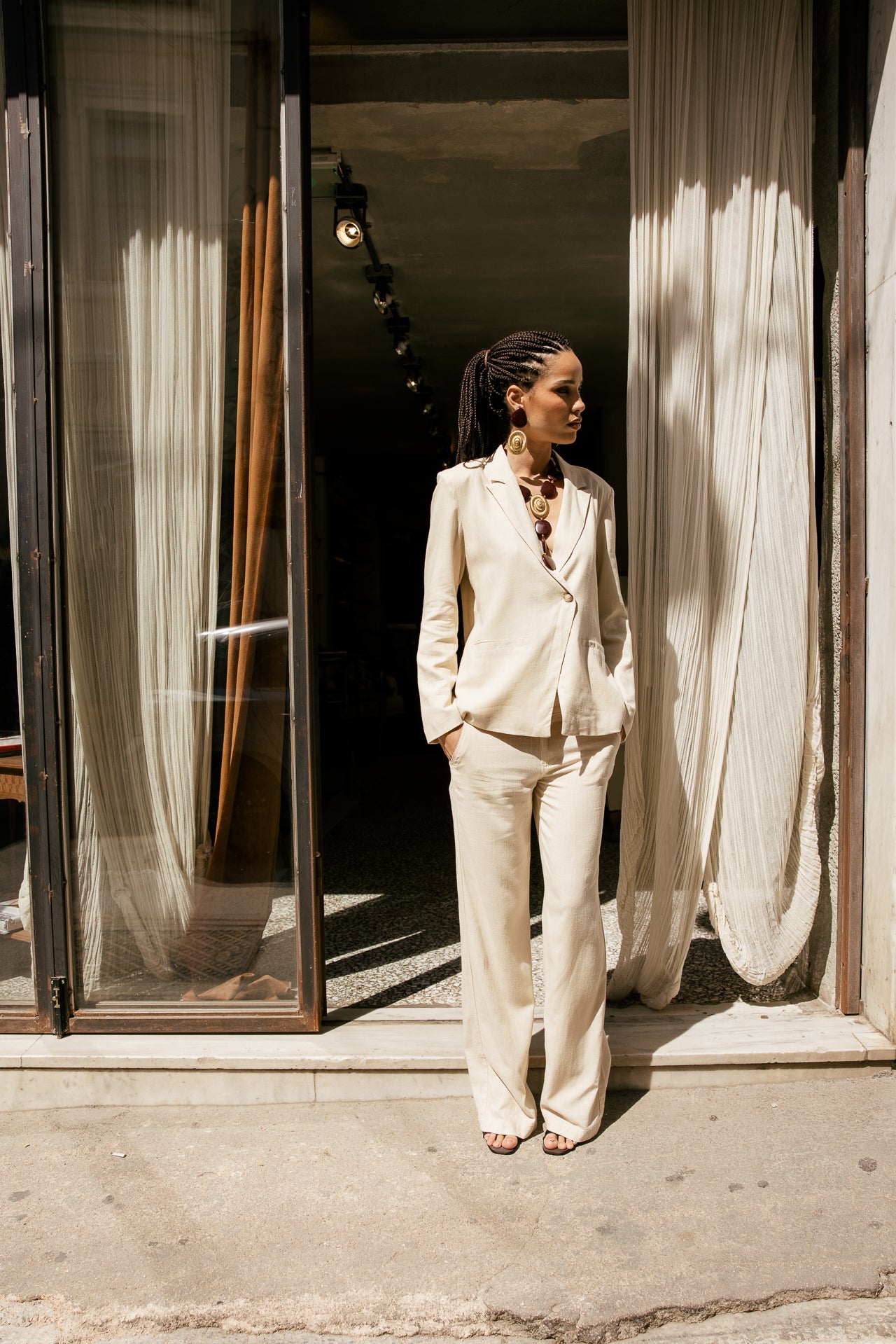 

Pantalon large taille basse en lin Femme Agatha Plain Linen macadamia | Freeman T. Porter