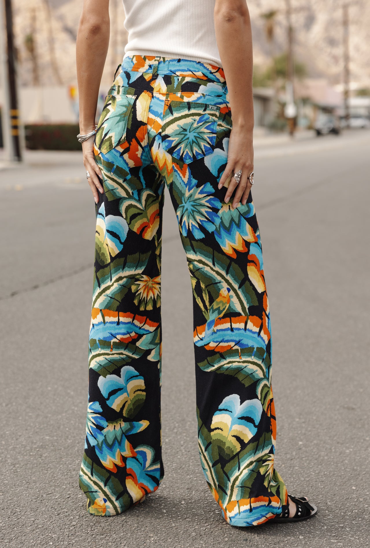 

Pantalones anchos Mujer Agatha Parrot peacoat | Freeman T. Porter