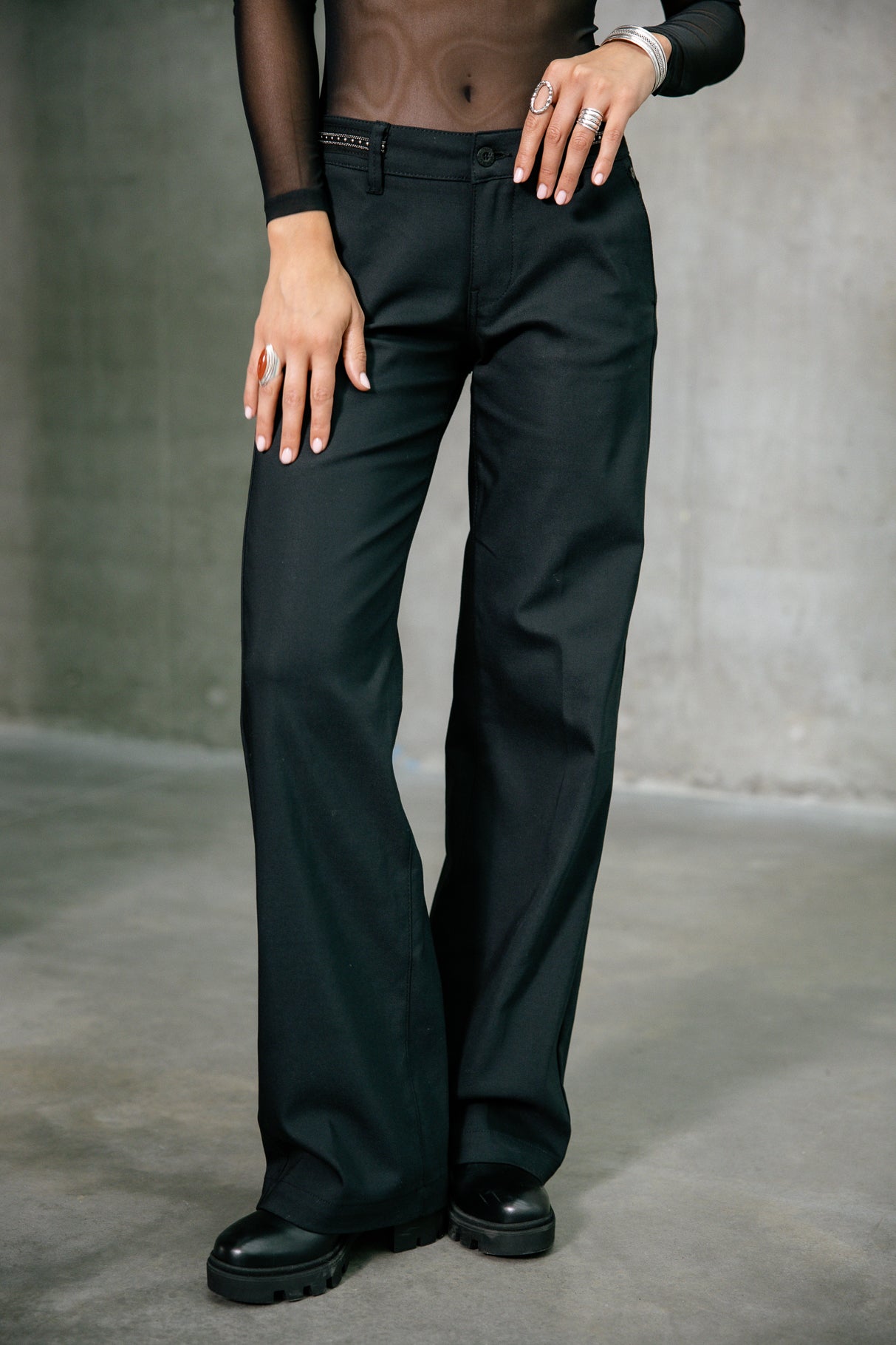 

Weite Hose Frau Agatha Polyneo black | Freeman T. Porter