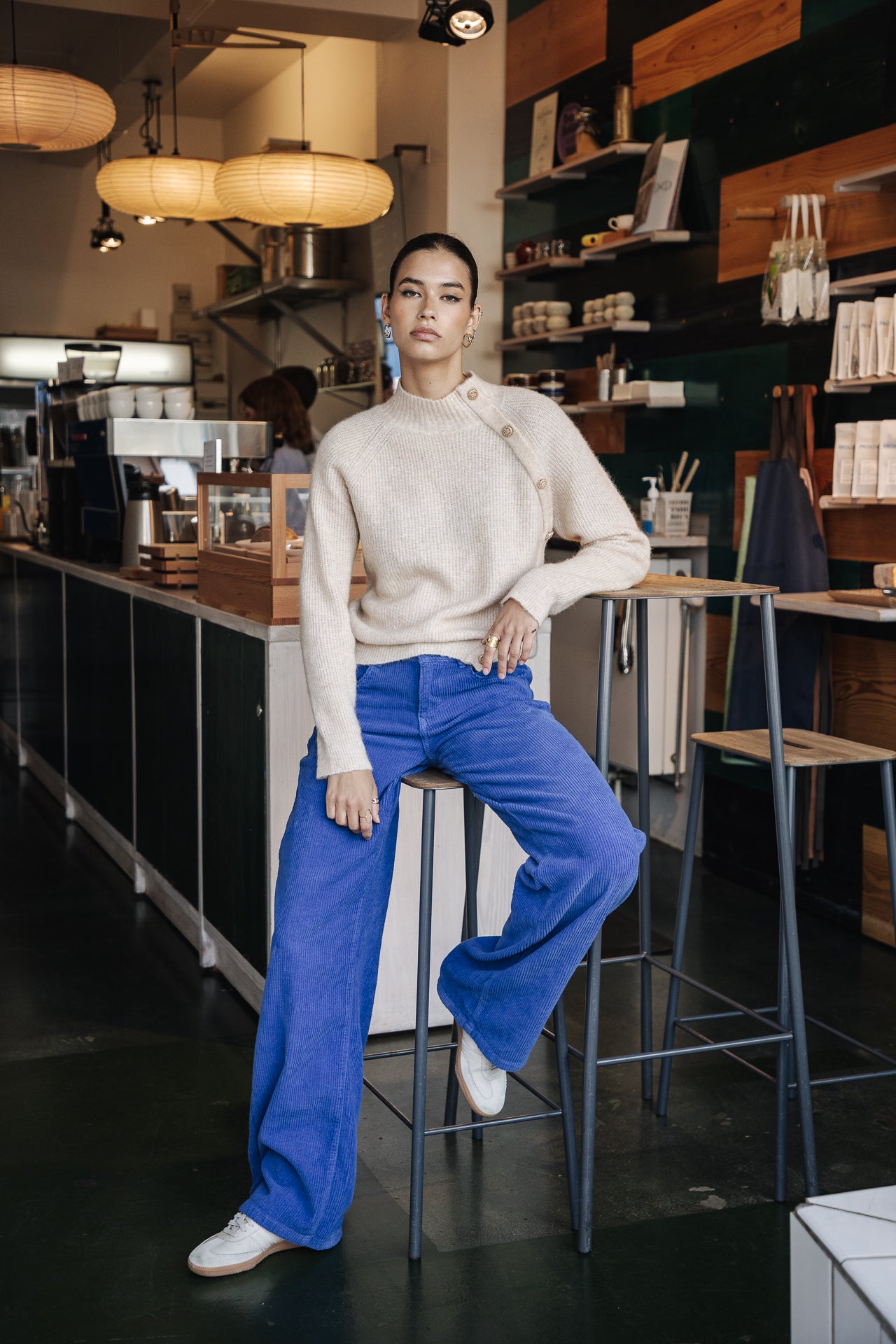 

Weite Low Rise Hose Damen Agatha Veluto mazarine blue | Freeman T. Porter