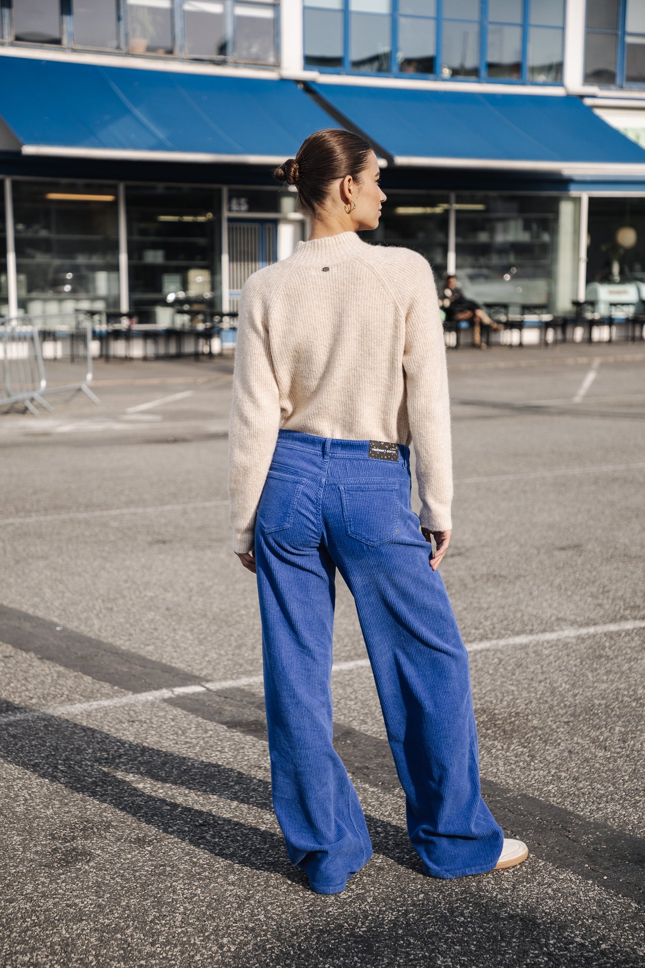 

Weite Low Rise Hose Damen Agatha Veluto mazarine blue | Freeman T. Porter