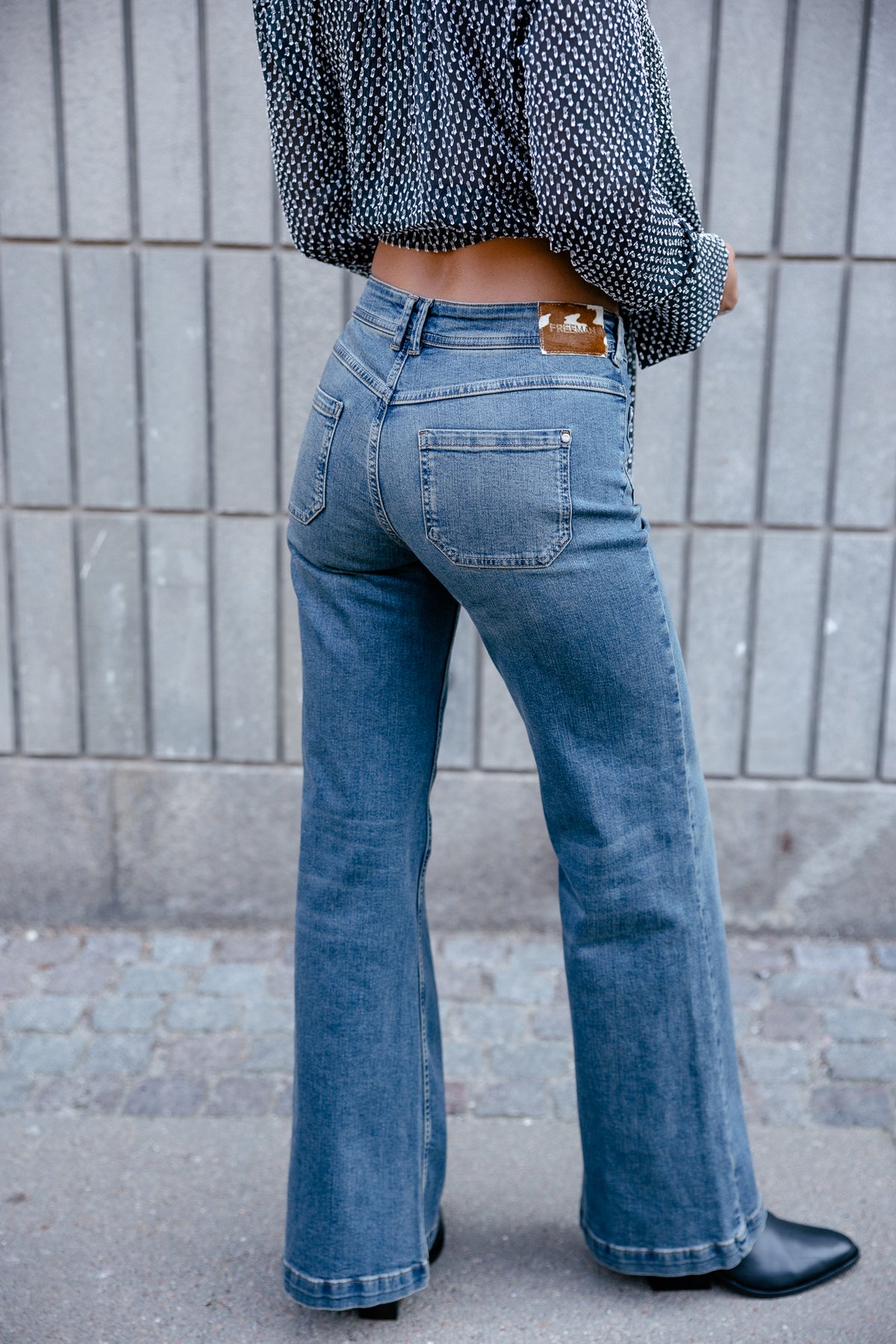 
              

Wide Leg Jeans Damen Jessy becker | Freeman T. Porter
            