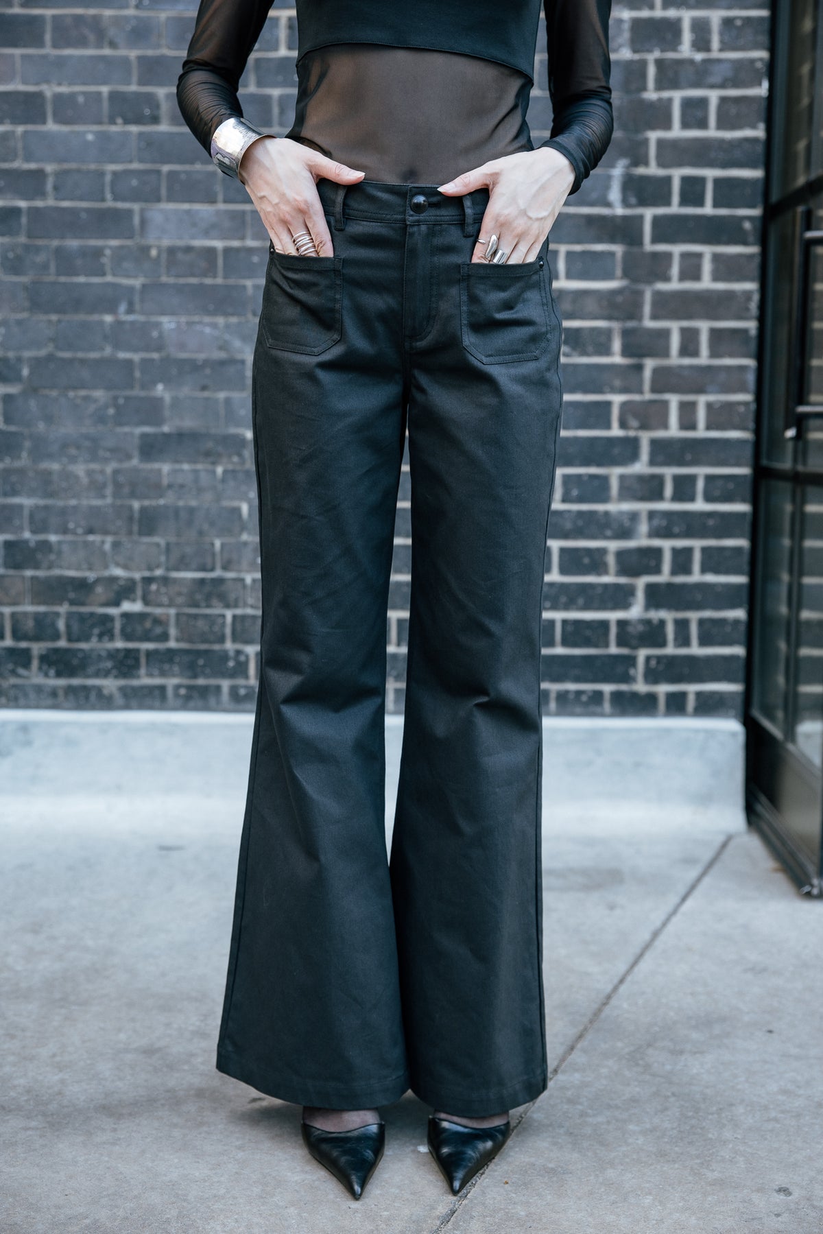 

Pantalon large Femme Jessy Coated black | Freeman T. Porter