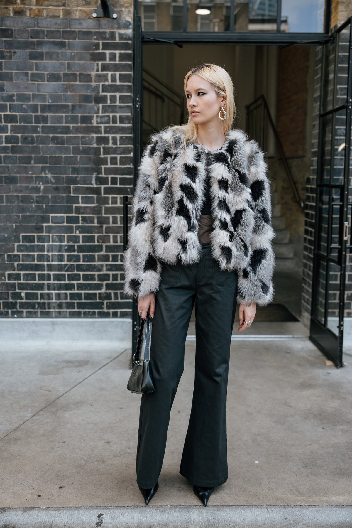 

Pantalon large Femme Jessy Coated black | Freeman T. Porter