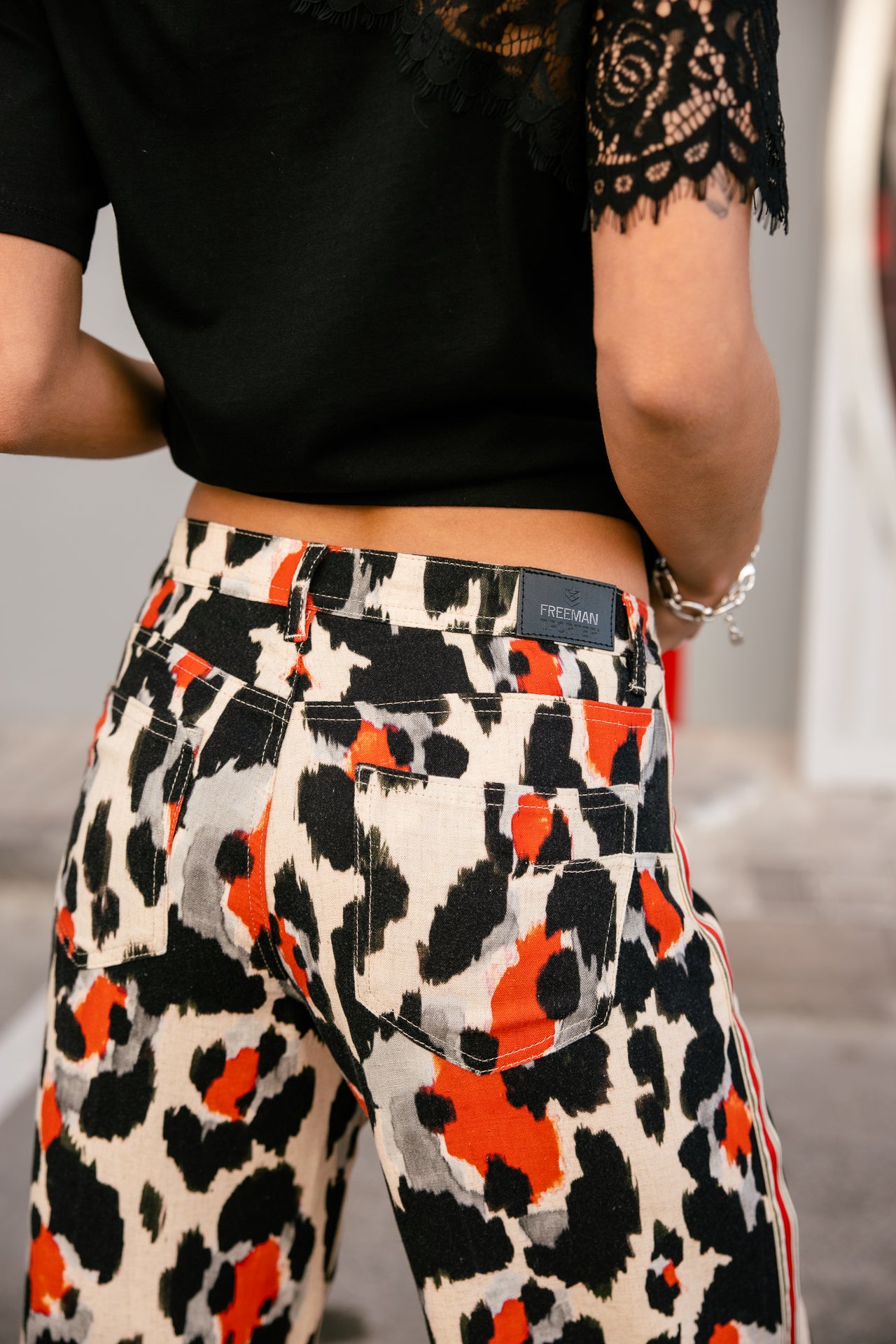 

Pantalón ancho  Mujer Miley Savage original | Freeman T. Porter