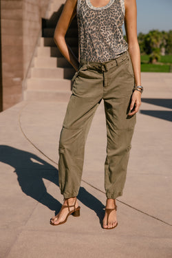 

Pantalon cargo Femme Ciara Jazz deep lichen green | Freeman T. Porter
