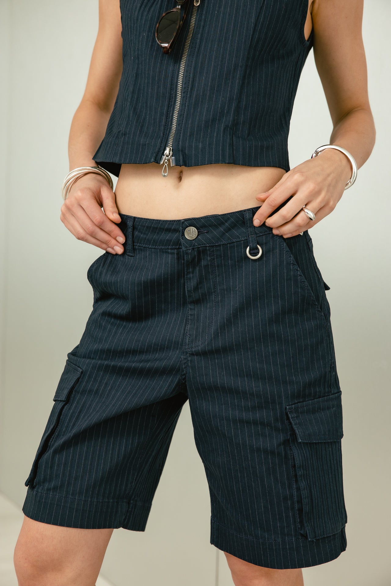   
            

Bermuda large Femme Soann Angelo peacoat | Freeman T. Porter
          