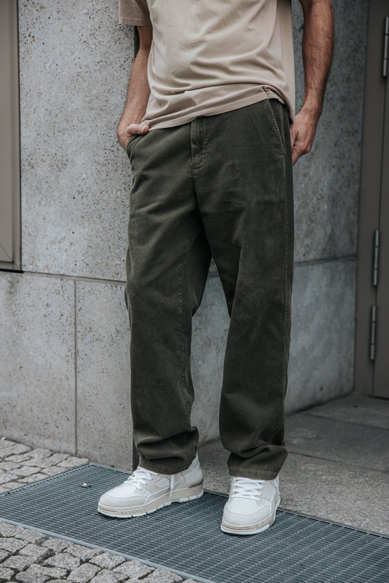 

Corduroy trousers Men Yoric Corduroy olive night | Freeman T. Porter