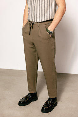 

Pantalon relax 7/8 Homme Yoric Tempo teak | Freeman T. Porter