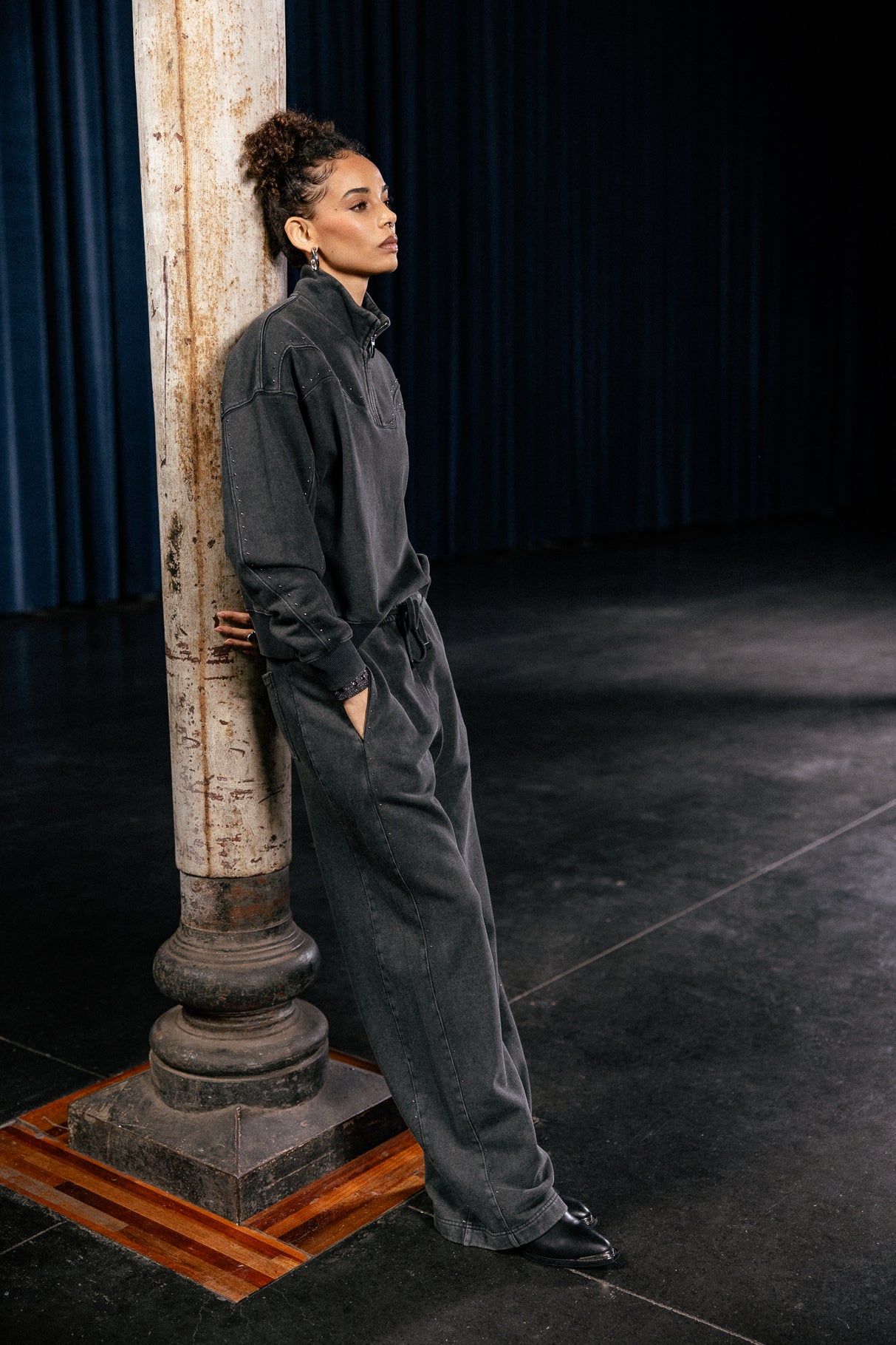 

Pantalon barrel Femme Kalim grey | Freeman T. Porter