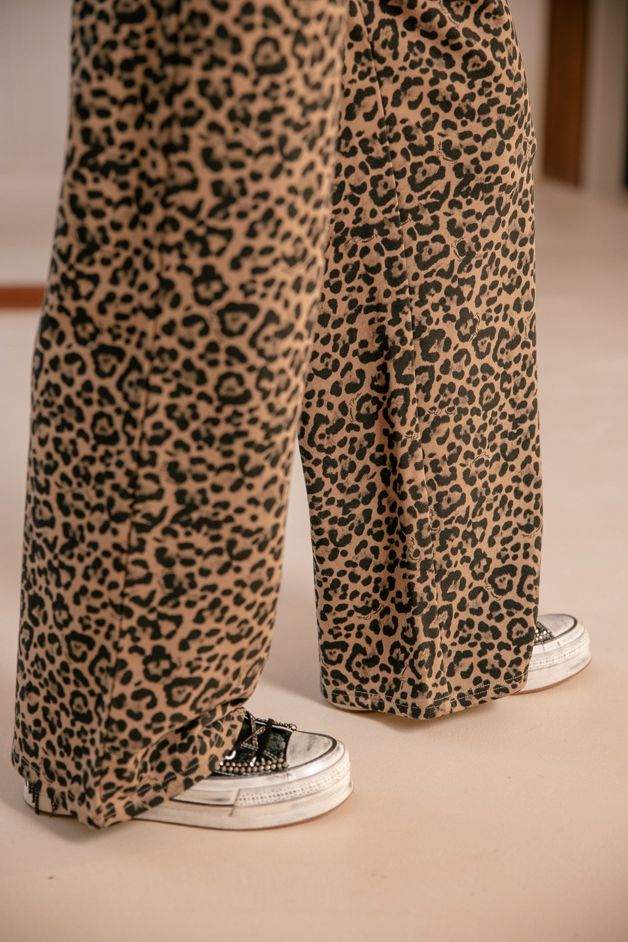 

Bedruckte Jogginghose Damen Vamor Leo natural beige | Freeman T. Porter