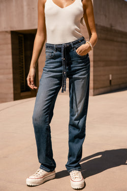 

Vaqueros rectos tiro alto Mujer Scarlett Long samba dark | Freeman T. Porter