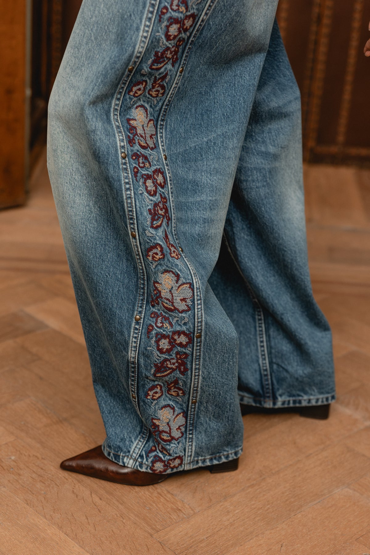 

Bestickte Barrel Jeans Damen Attena banjolito | Freeman T. Porter