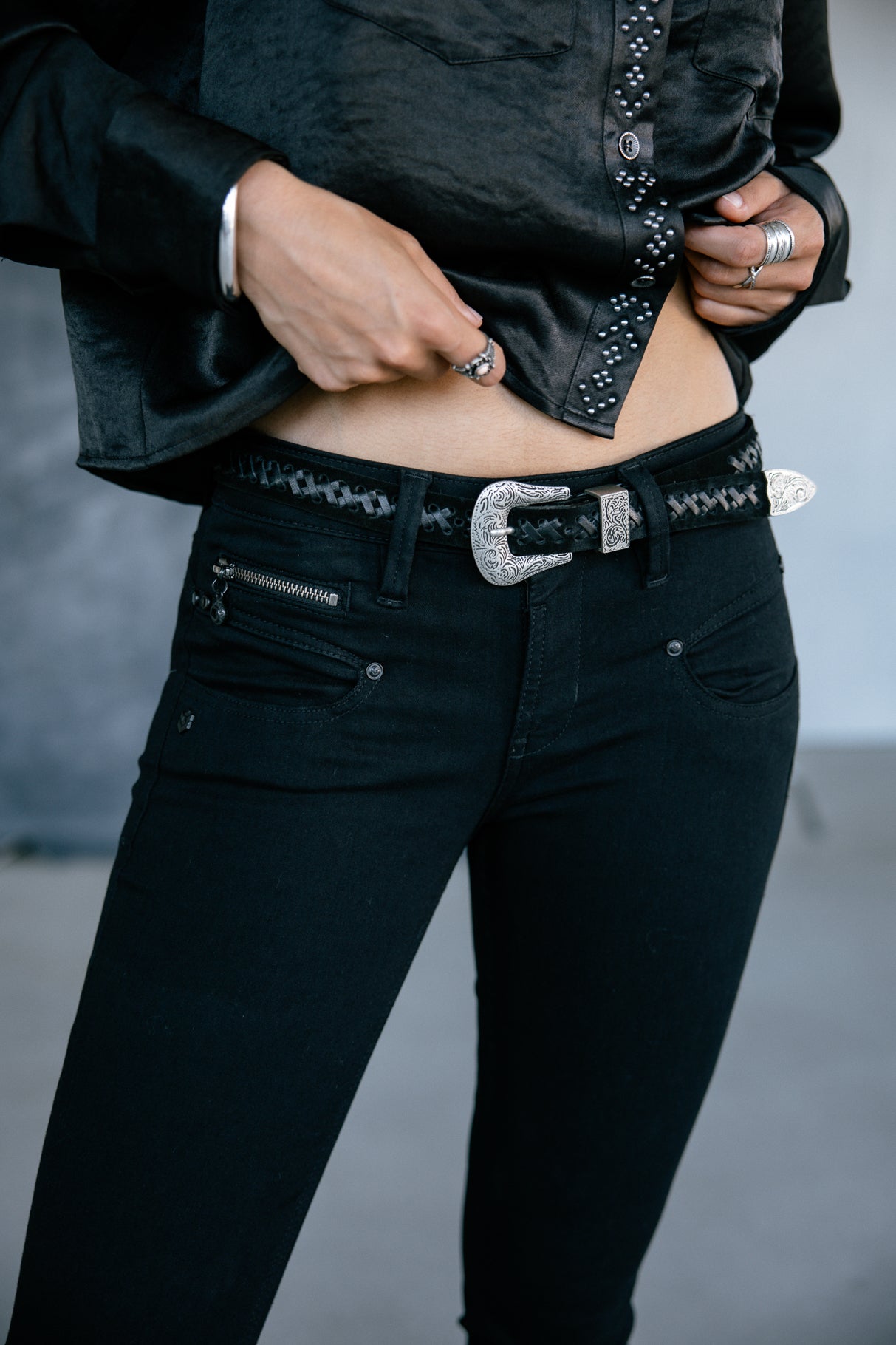 

Röhrenjeans Frau Alexa Slim black | Freeman T. Porter