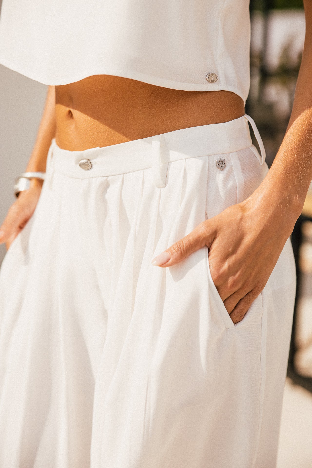 

Pantalon large fluide plisé Femme Drew Latino bright white | Freeman T. Porter
