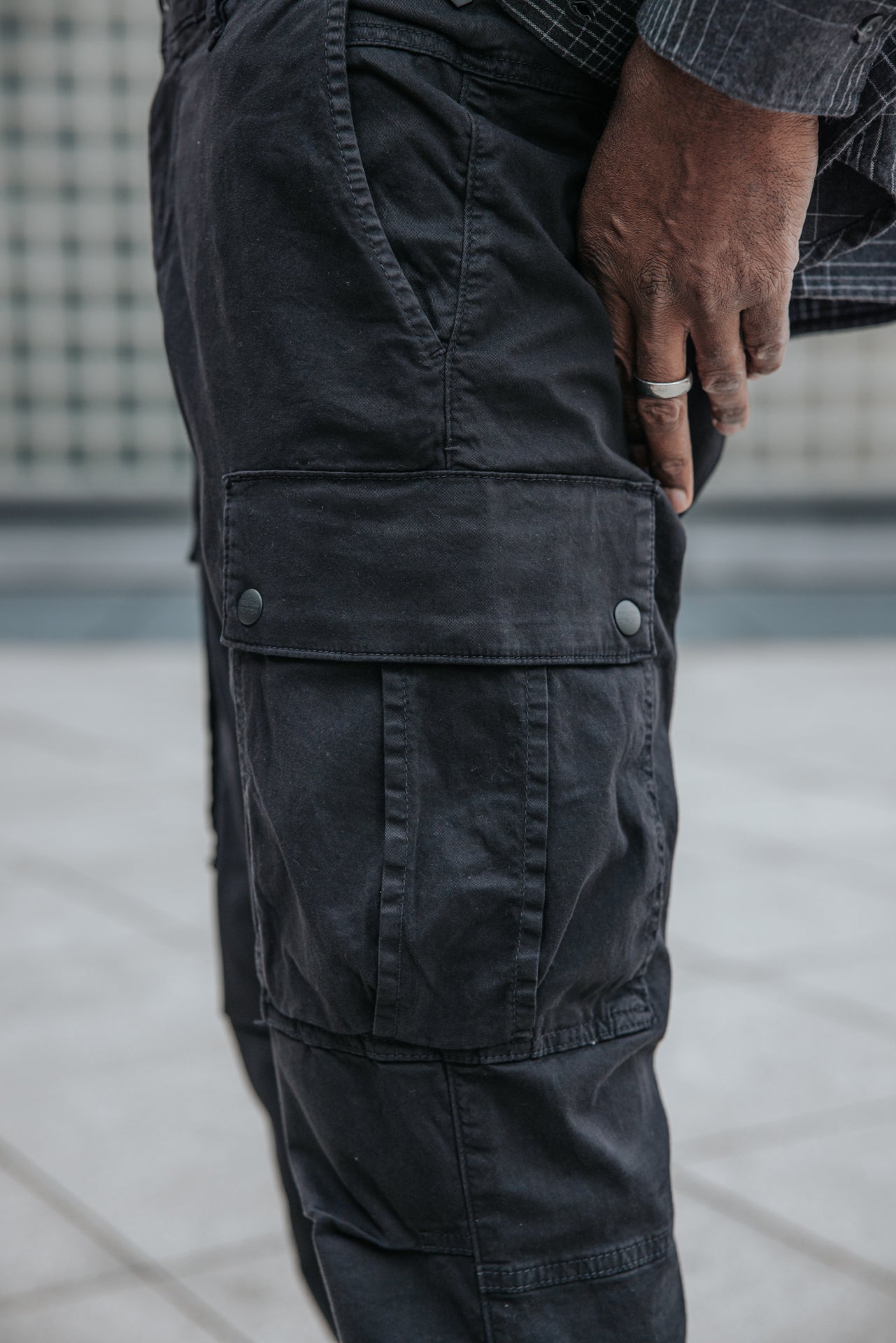 

Cropped-Hose Herren Hugo Blunt black | Freeman T. Porter