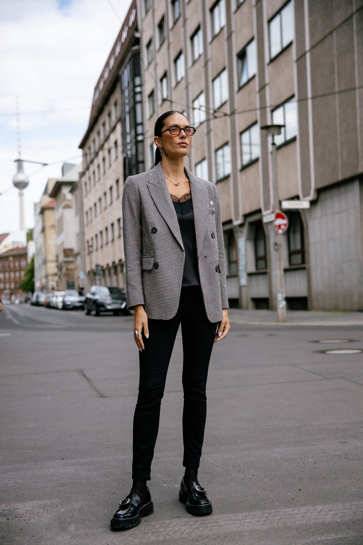 

Röhrenjeans Frau Alexa Cropped black | Freeman T. Porter