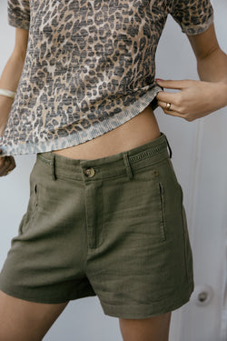 

Shorts anchas y fluidas de lino Mujer Flavie Plain Linen martini olive | Freeman T. Porter