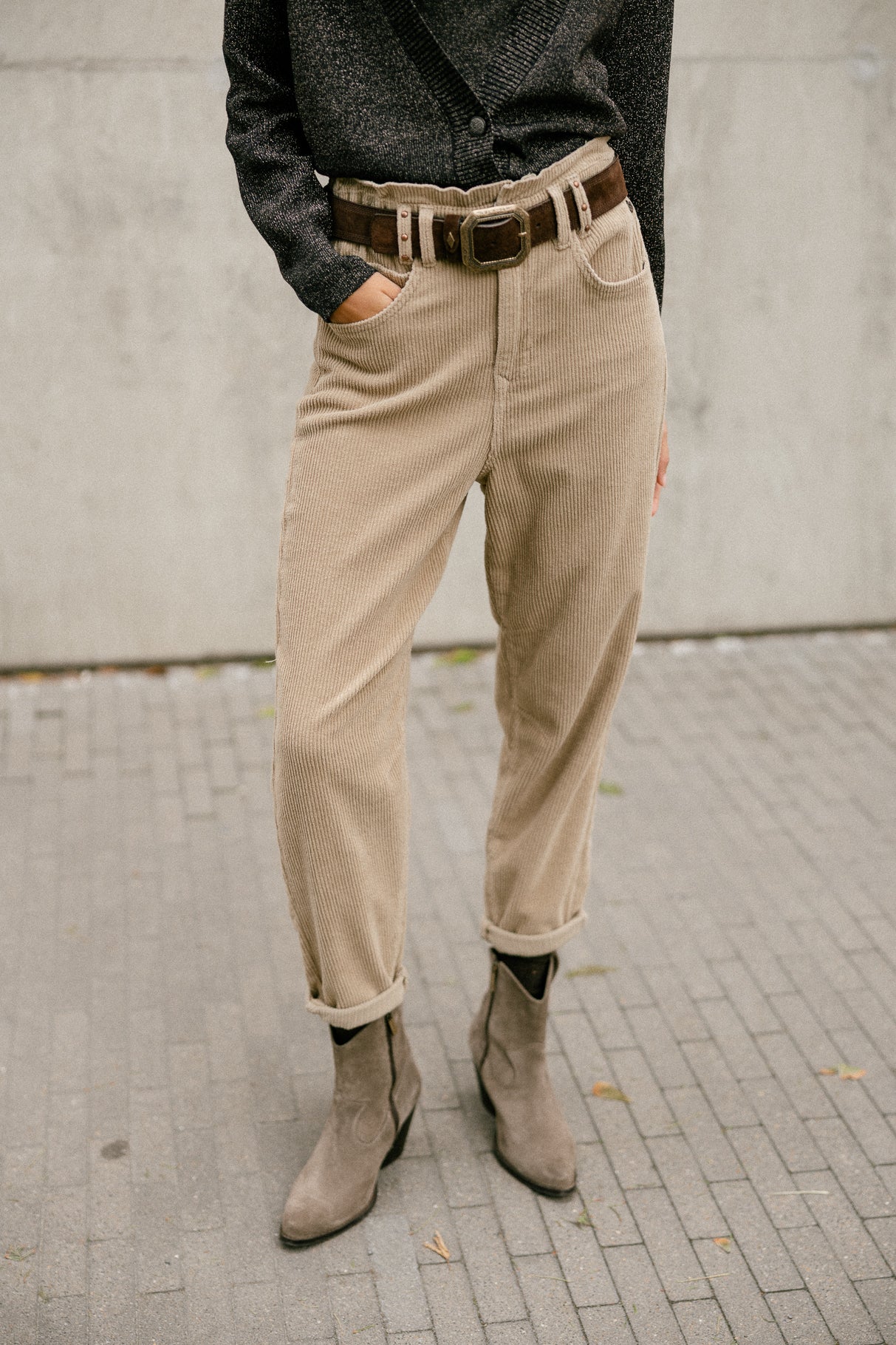   
            

Pantalon velours taille haute Femme Lara Veluto abbey stone | Freeman T. Porter
          