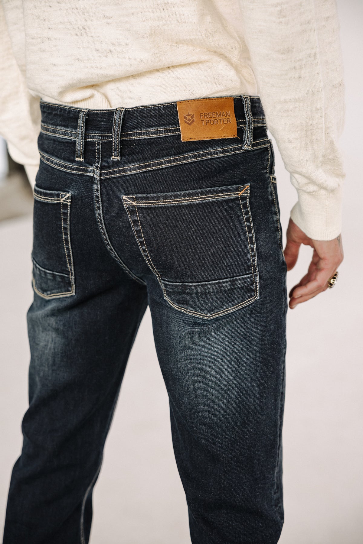 

Jeans droit ajusté Homme Jimmy joggy | Freeman T. Porter