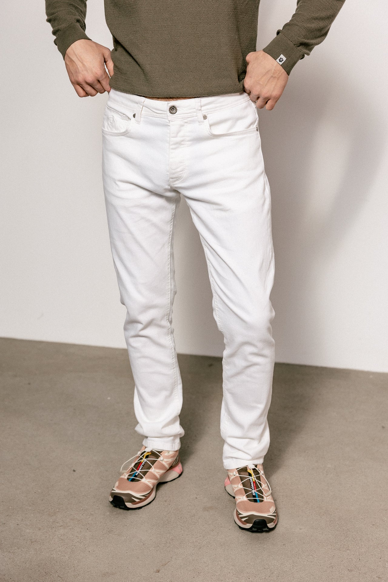 
              

Pantalon droit ajusté Homme Jimmy Saloon bright white | Freeman T. Porter
            