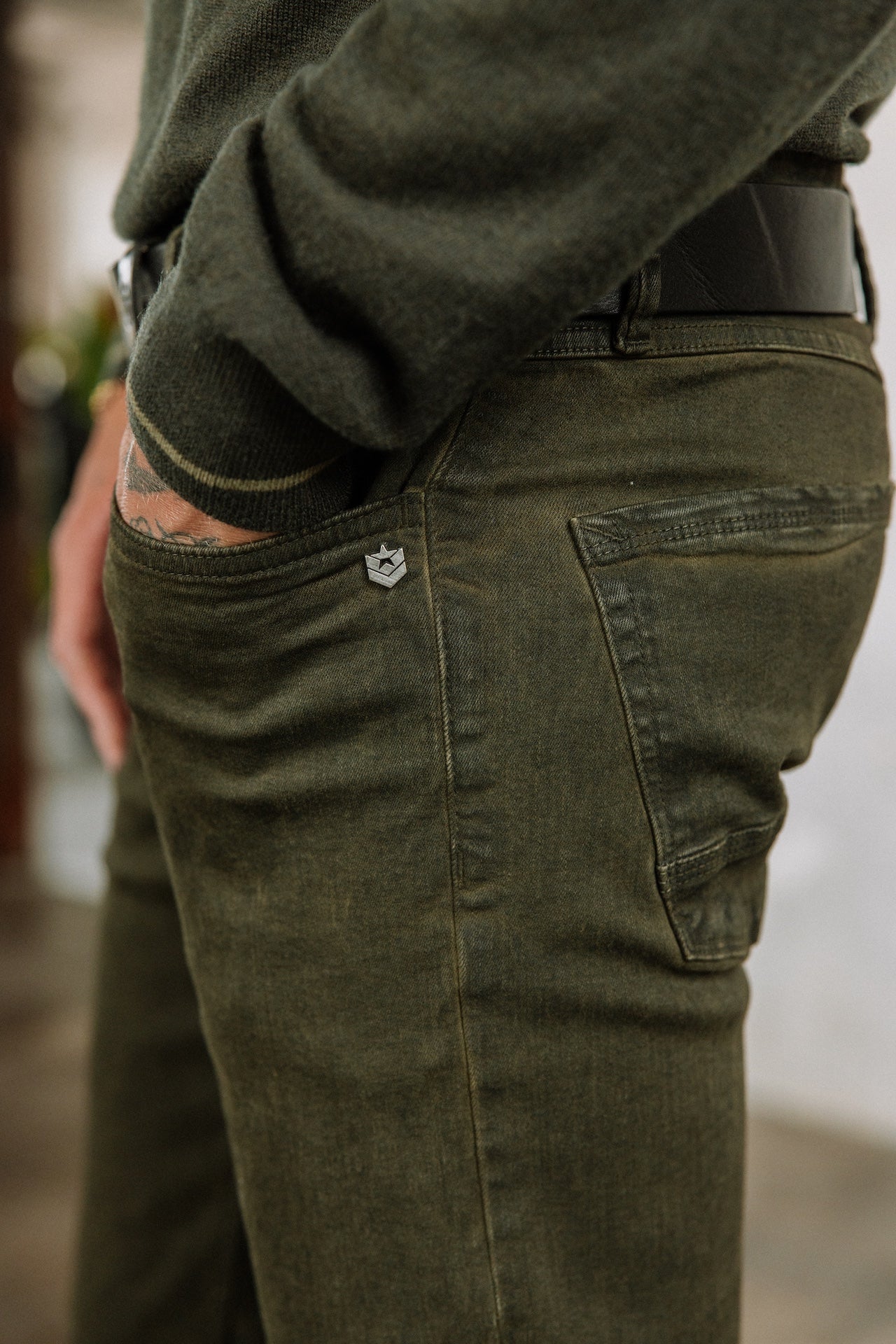 

Pantalon droit ajusté Hombres Jimmy New Magic Color Oil mayfly | Freeman T. Porter