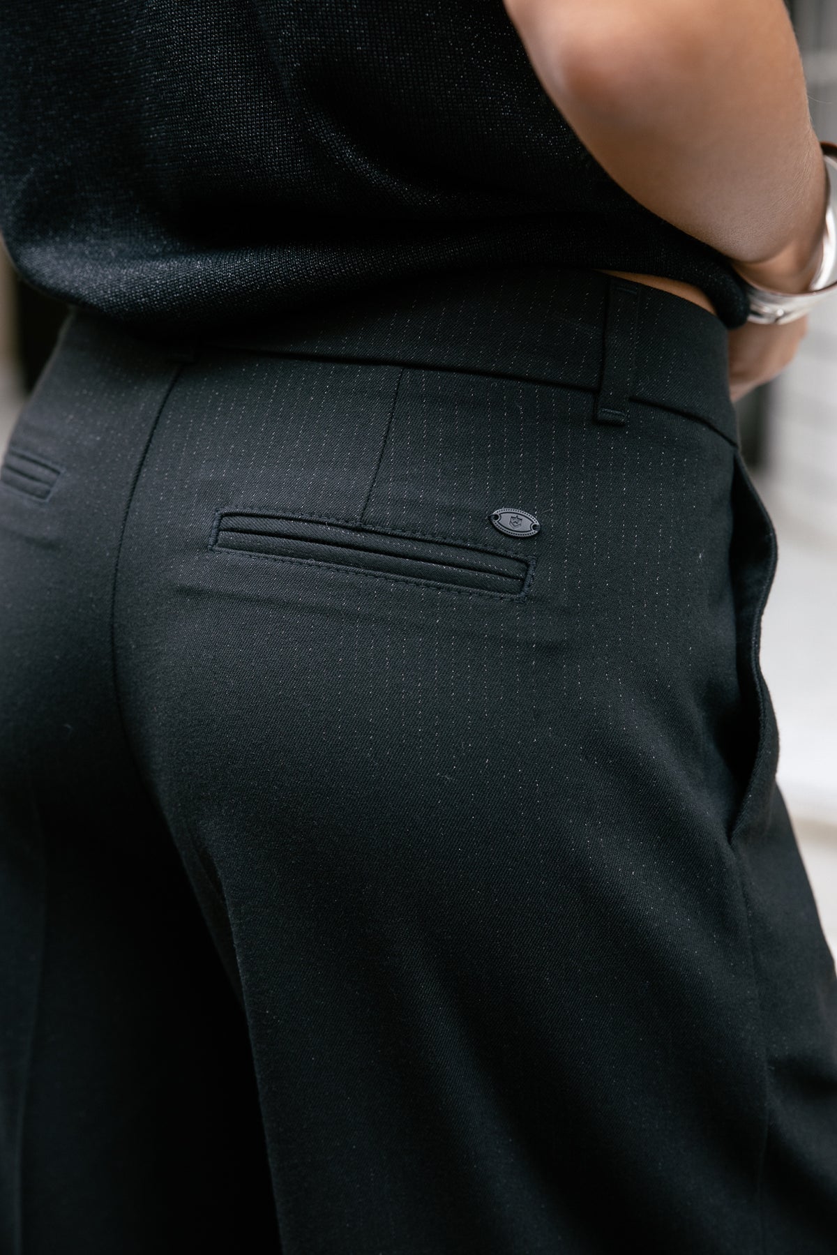 

Pantalon City flare Femme Alison Cascada black | Freeman T. Porter