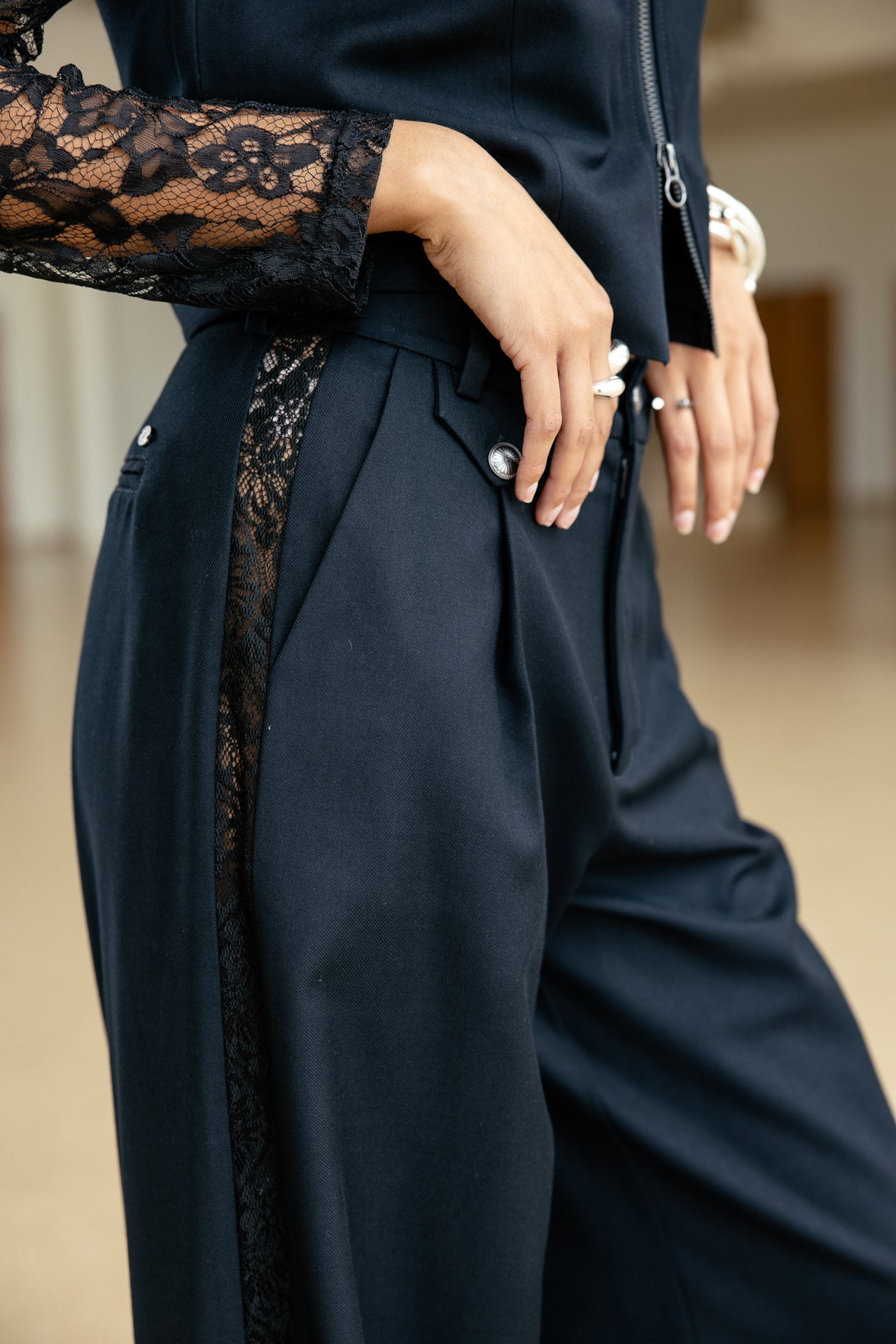 

Pantalon City flare Femme Alison Dust dark sapphire | Freeman T. Porter