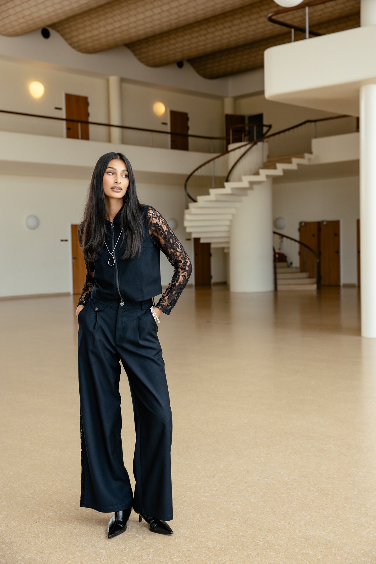 

Pantalon City flare Femme Alison Dust dark sapphire | Freeman T. Porter