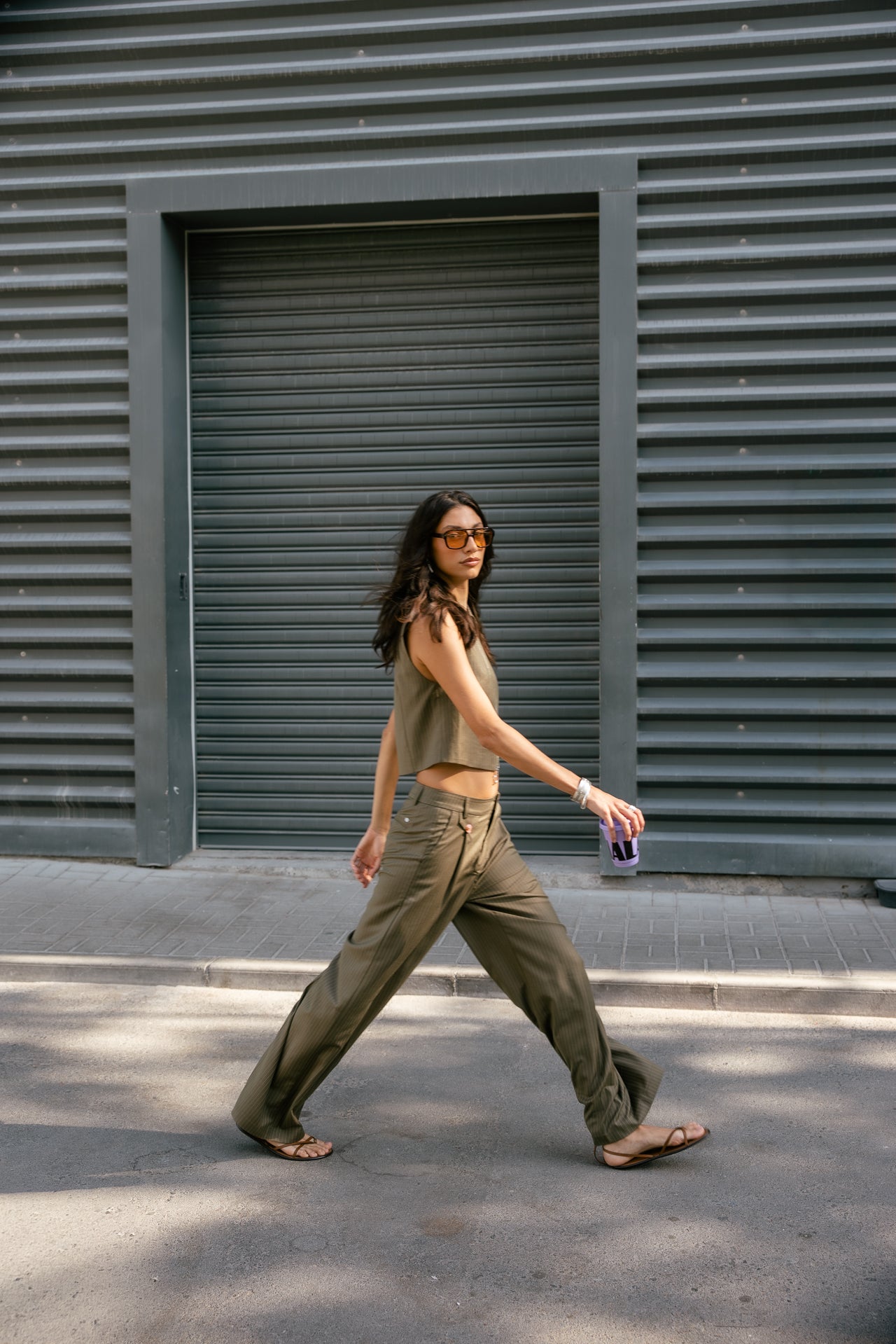 

Pantalón City flare Mujer Alison Dragolo martini olive | Freeman T. Porter