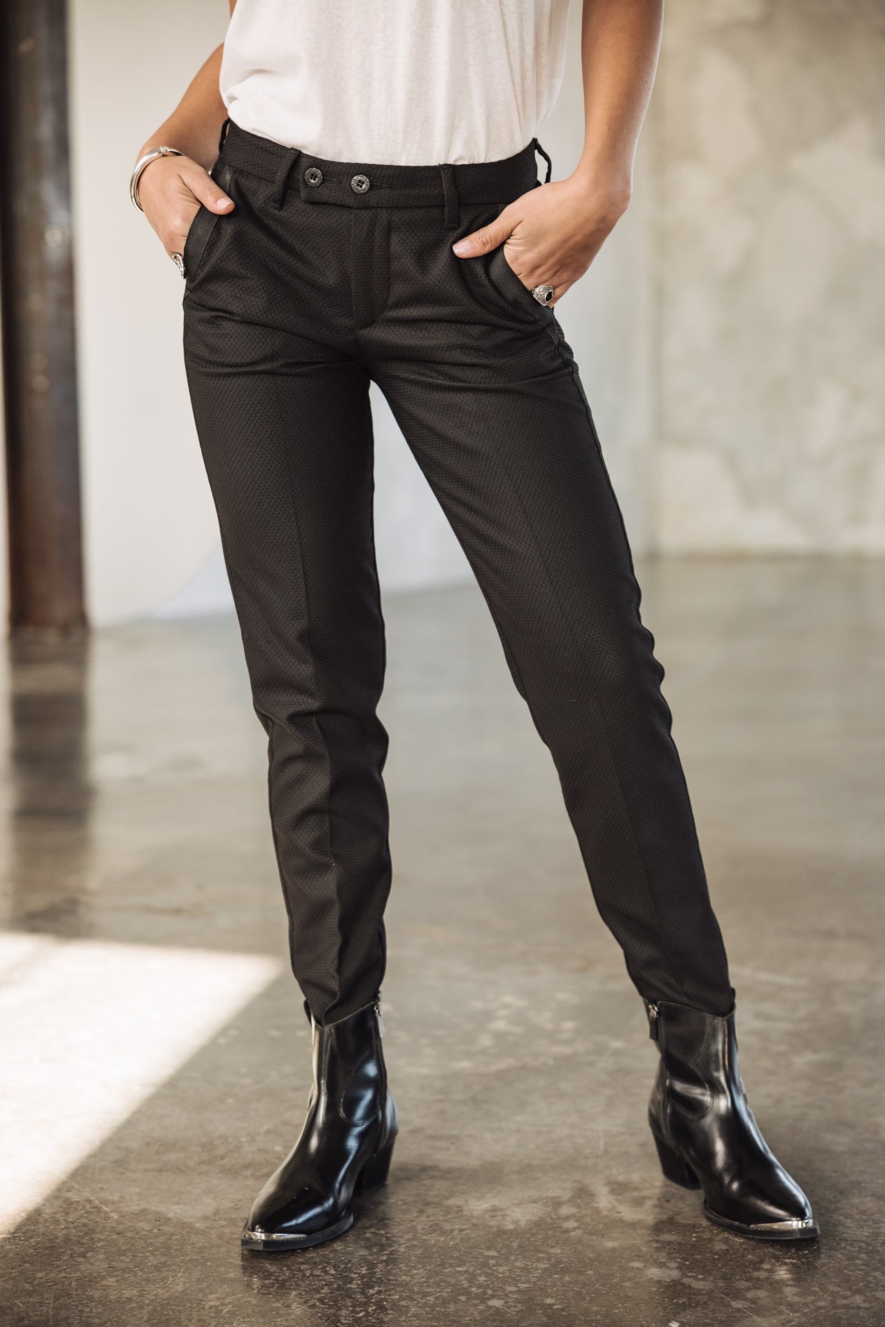 

Super-slim pants Woman Tessa Socially black | Freeman T. Porter