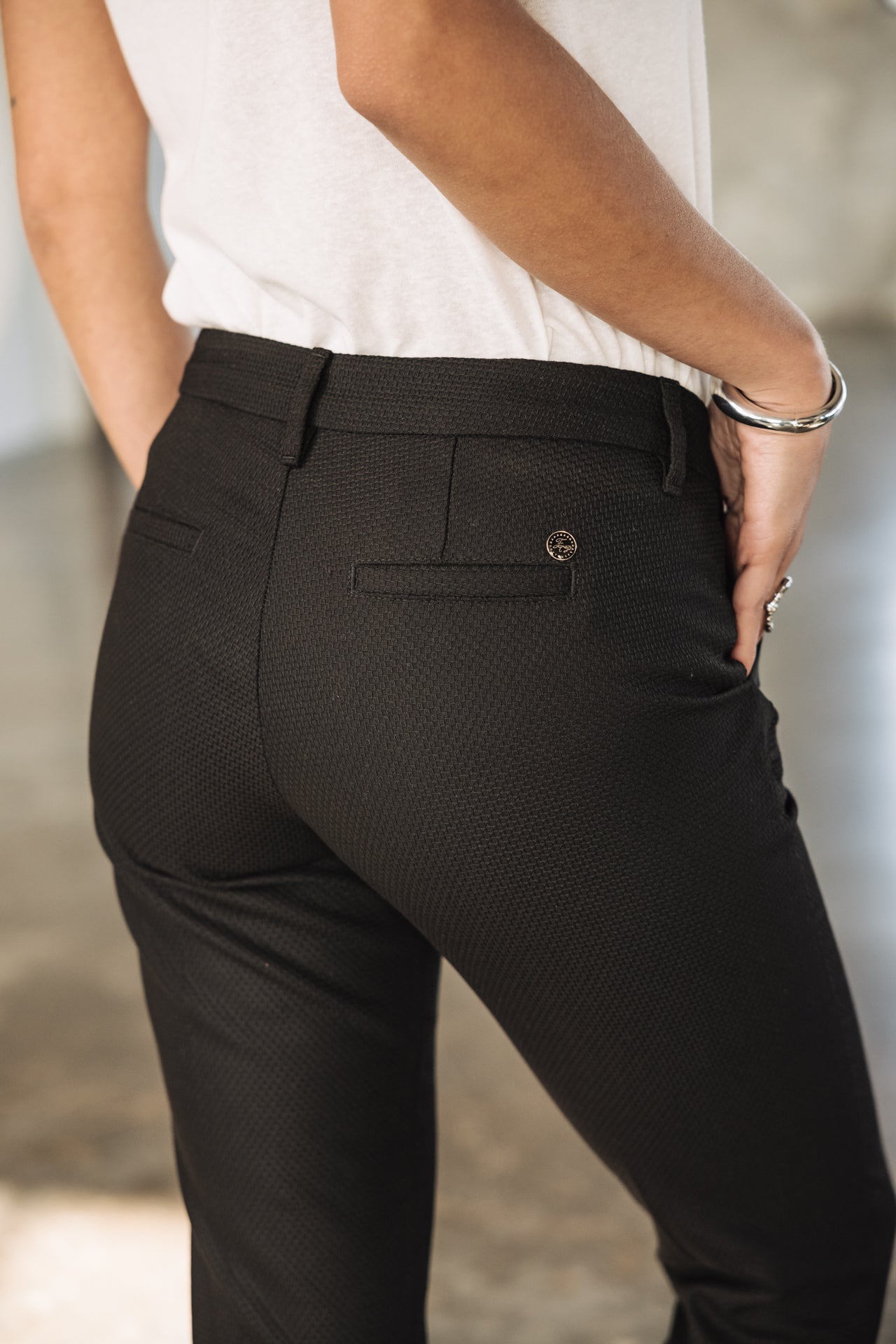 

Super-slim pants Woman Tessa Socially black | Freeman T. Porter