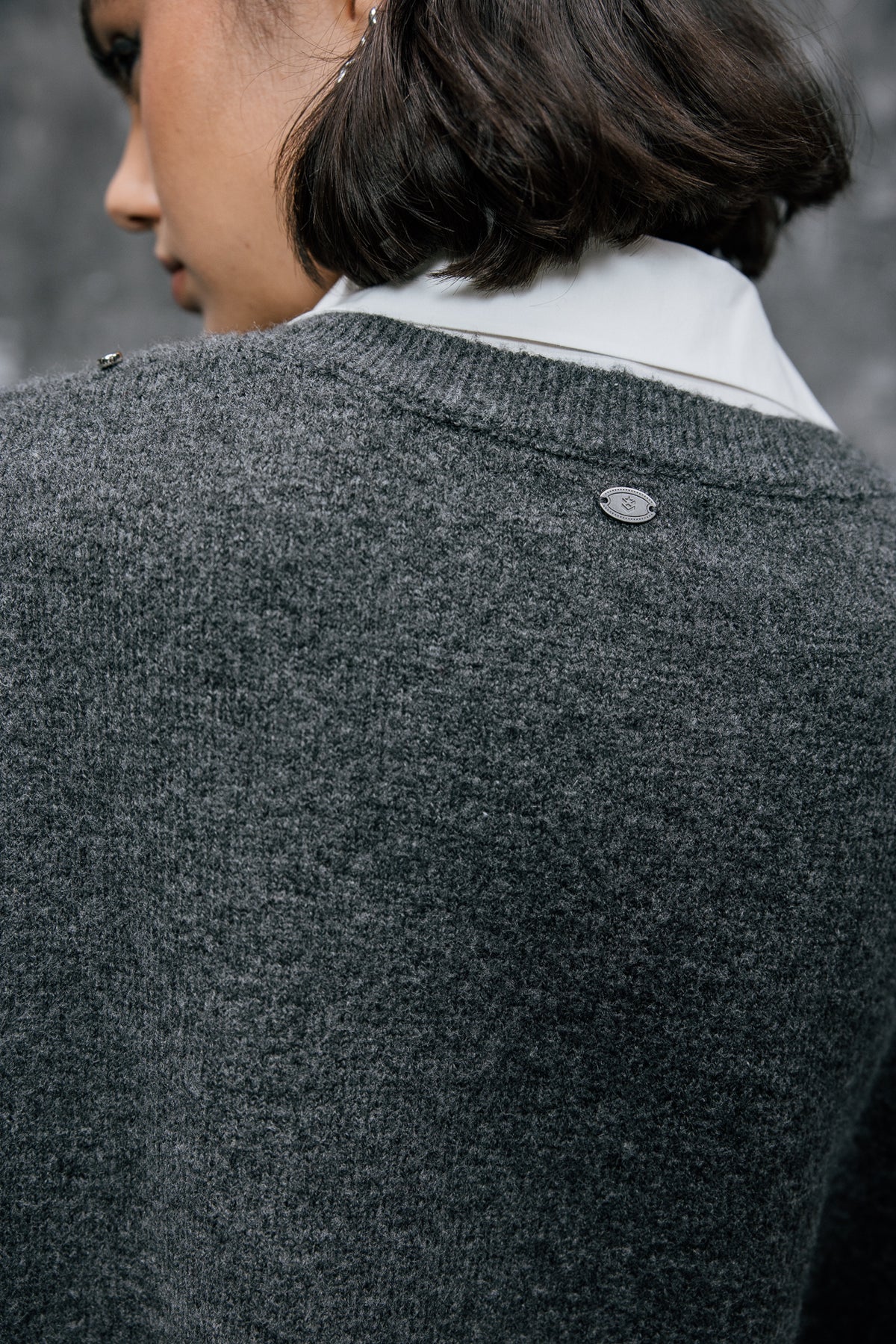 

Genieteter ärmelloser Pullover Damen Pray Studs medium grey | Freeman T. Porter