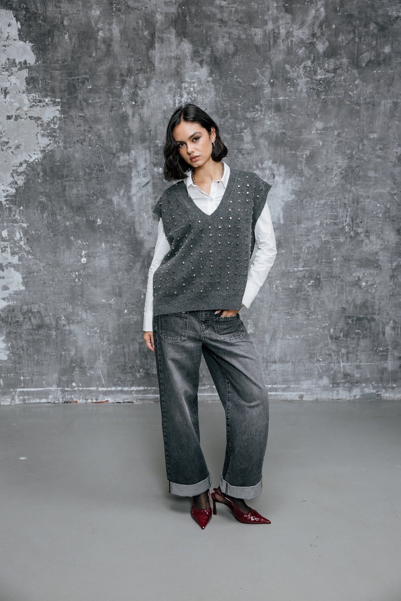 

Genieteter ärmelloser Pullover Damen Pray Studs medium grey | Freeman T. Porter
