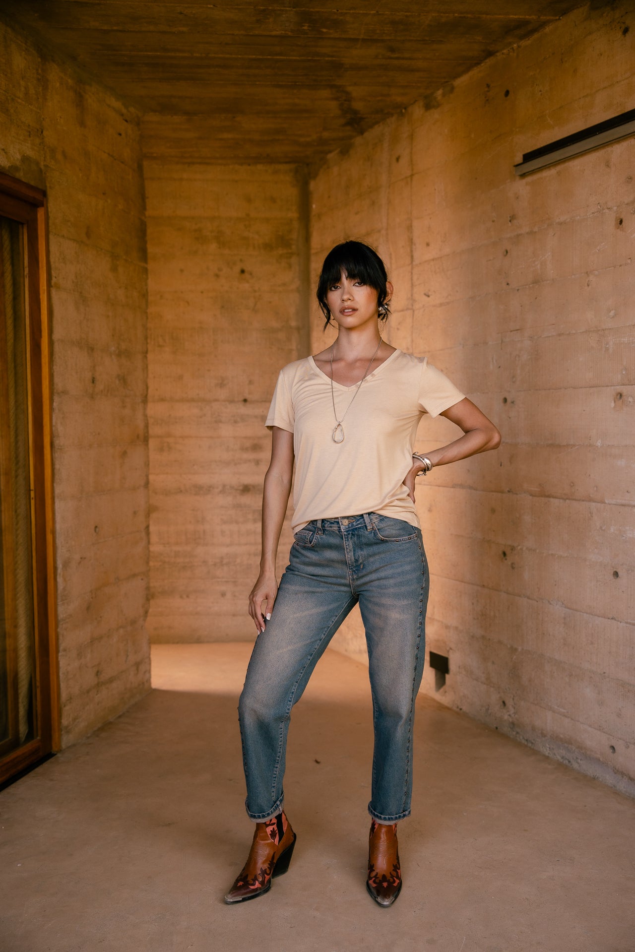 

Strass-Logo T-Shirt Damen Tarissa Icon light beige | Freeman T. Porter